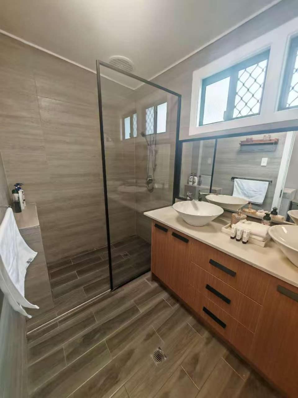 Holiday home Cozy House Cannon Hill , 3 Bed, And Just 13 Mins From Airport And 15 Mins From Cbd *