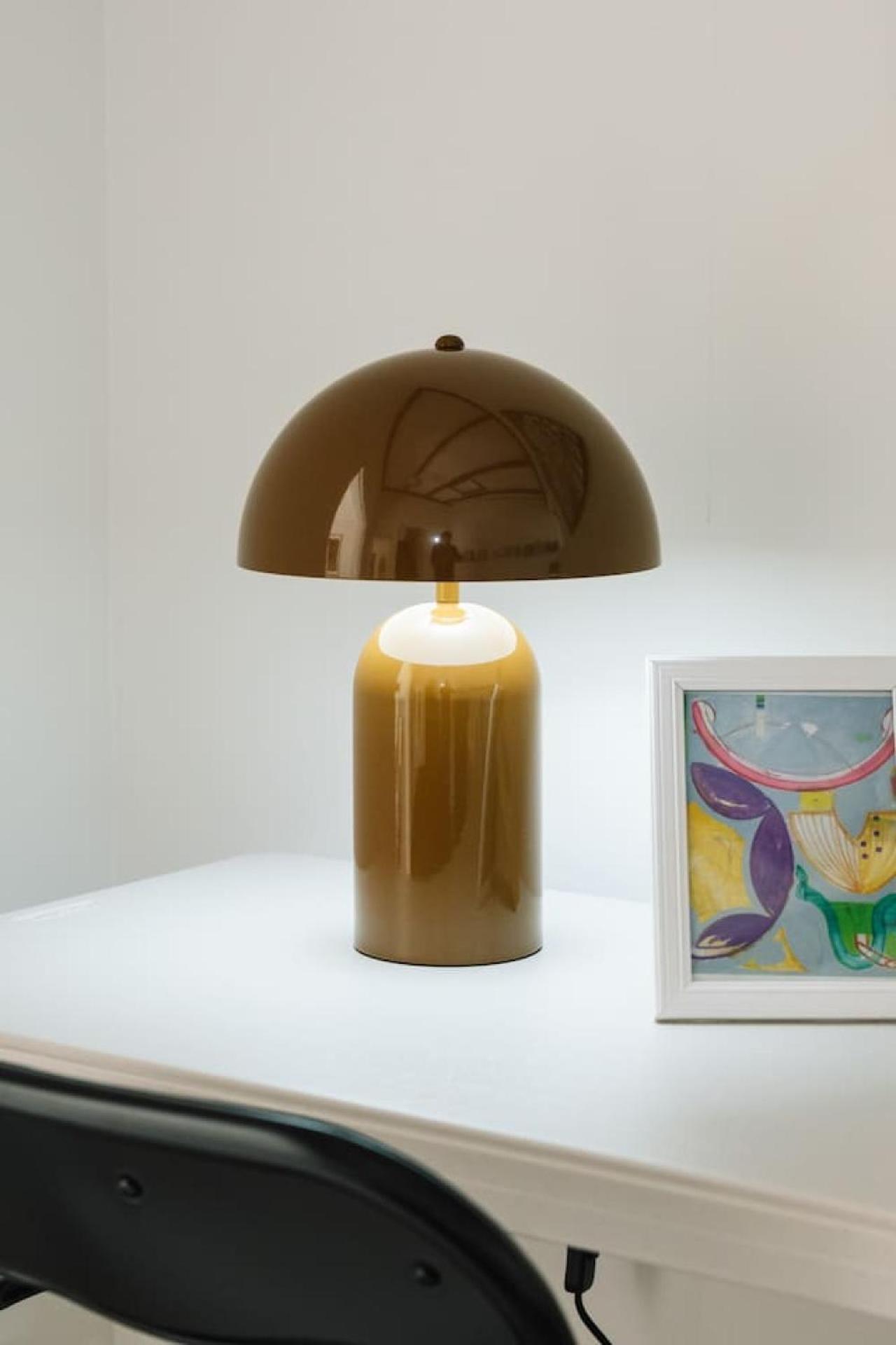 Sunny 4br With Pool In Prime Location Holiday home