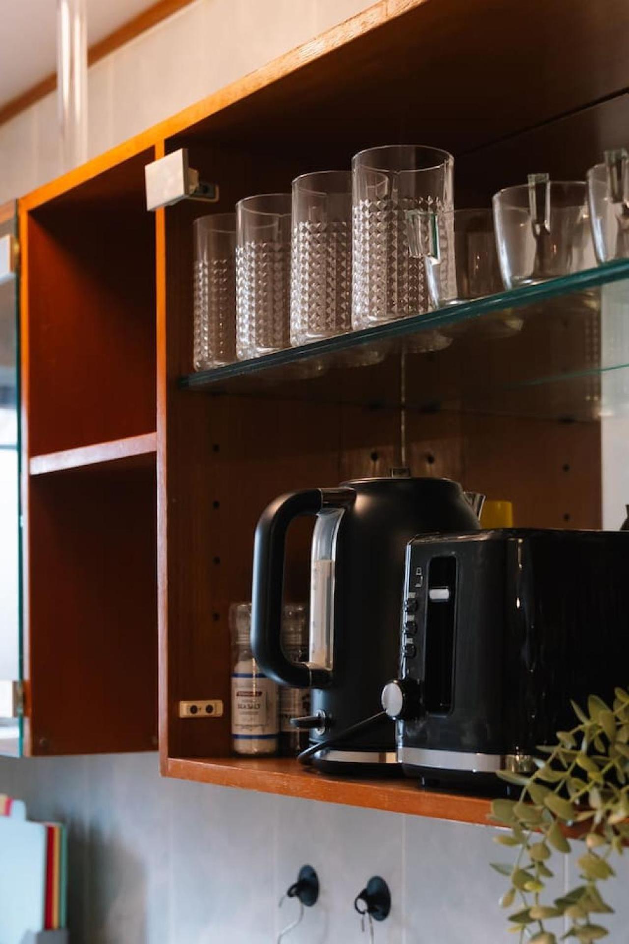 Holiday home Urban Comfort Cozy And Convenient With A Shared Pool Brisbane