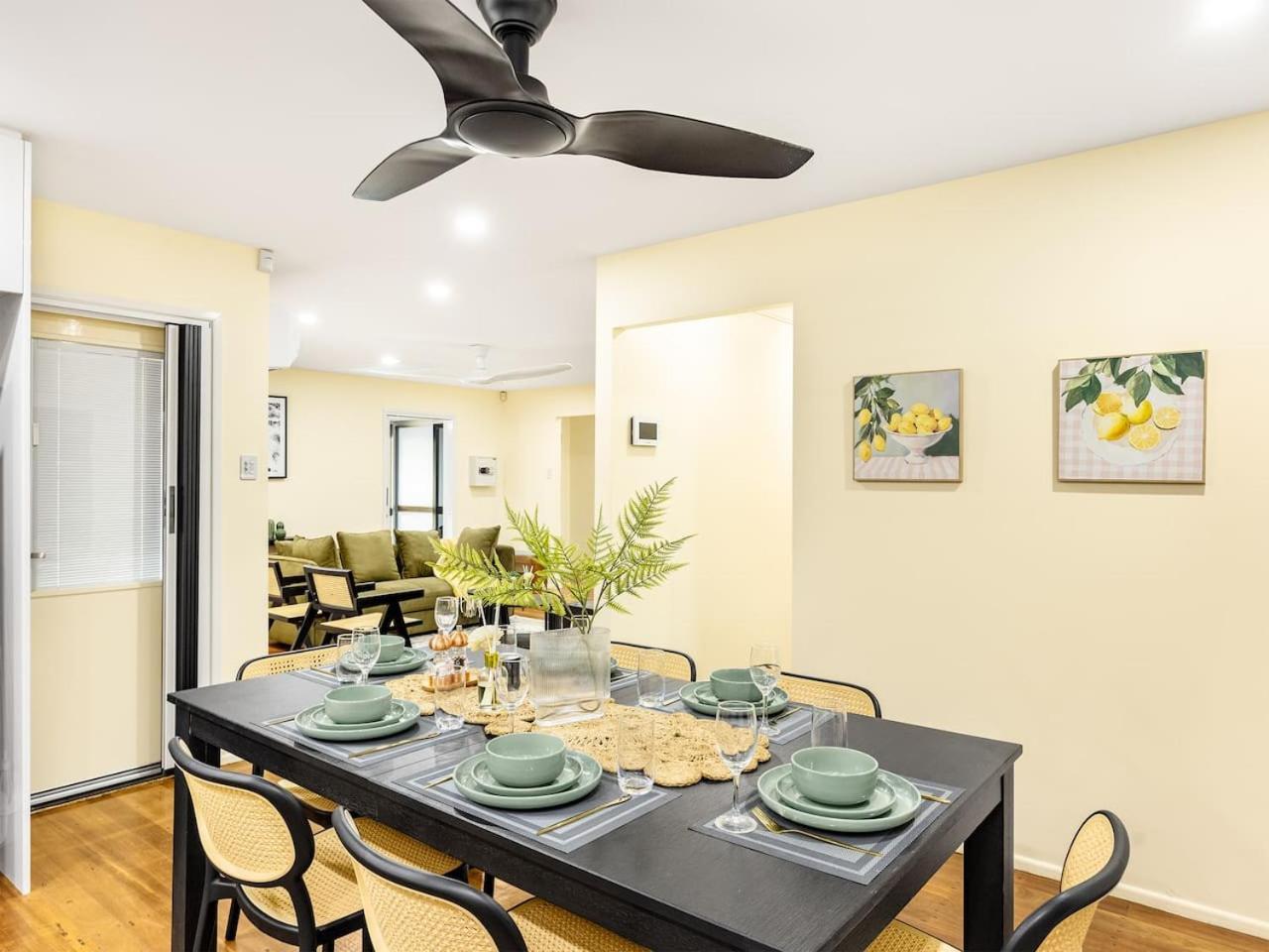 Spacious Comfort For Families Eat Explore Holiday home