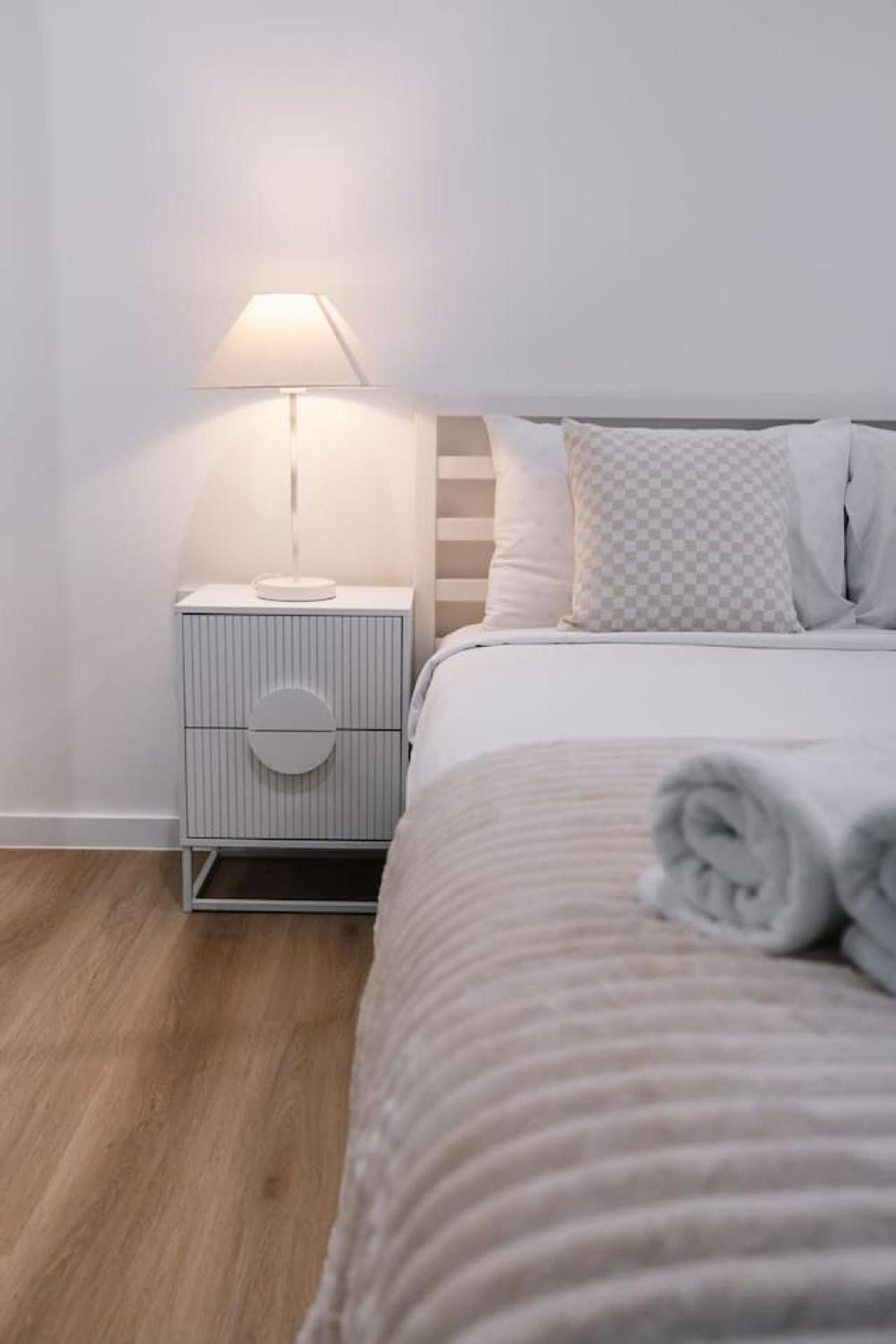 Private Comfort Two Beds In Master Near Rbwh Holiday home *