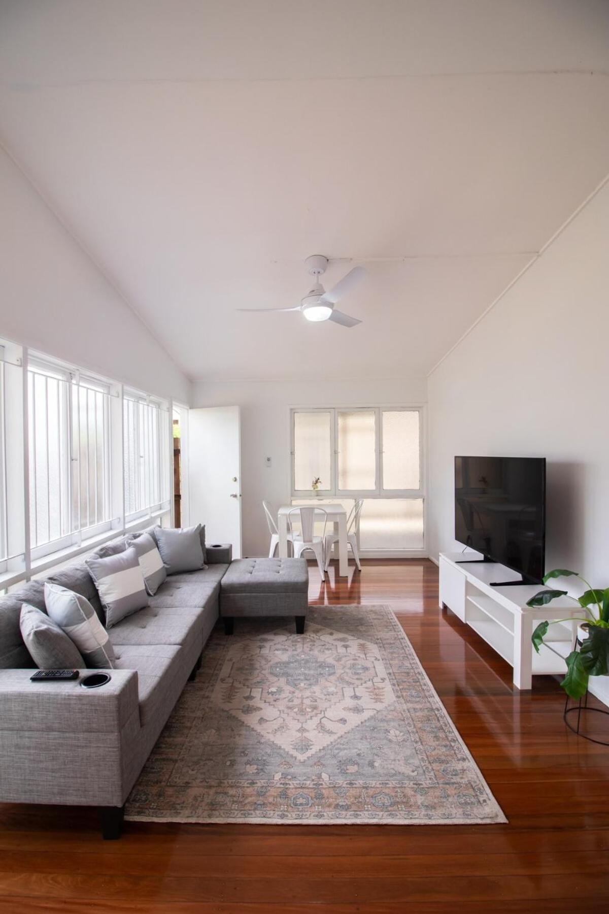 Entire New Renovated 2bedrm Unit Next To Southbank Brisbane