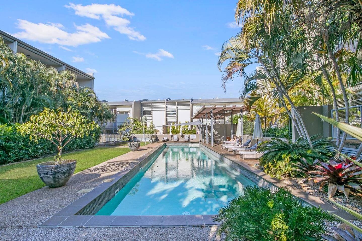 The Fish Bowl - Vibrant Riverside Escape With Pool * Brisbane