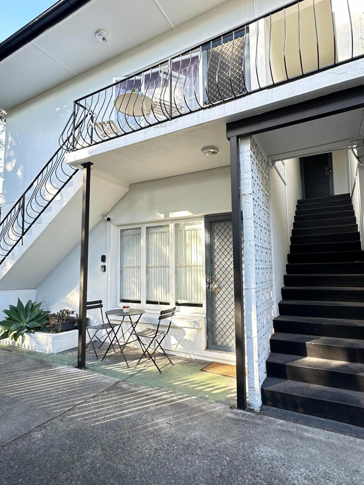 Apartment Mi Casa Su Casa - 2br Sleeps 6 - Free Parking - Cbd *