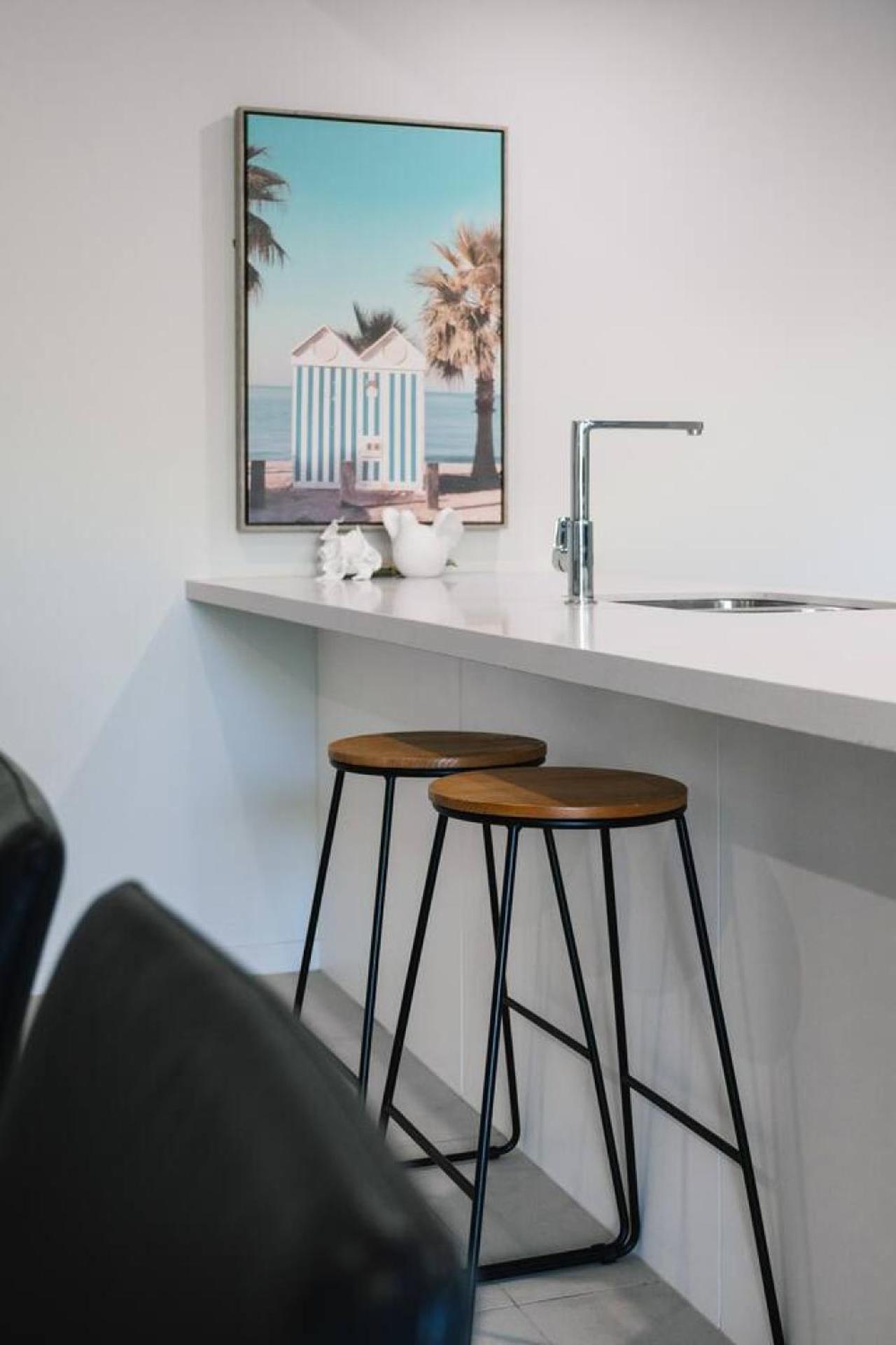 Apartment Stylish Escape 2 Ensuites Balcony Near Shops Brisbane