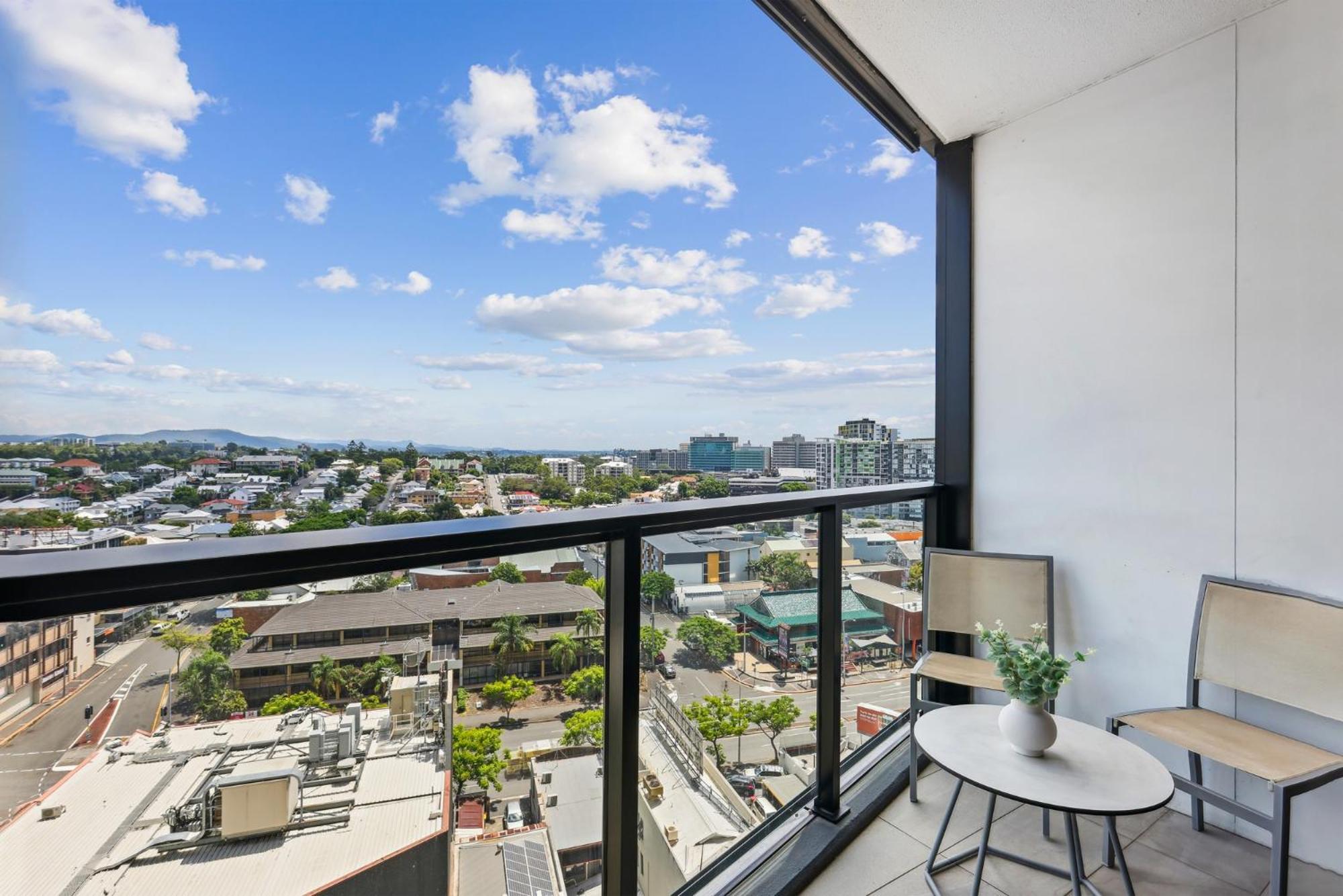 Chic 1-bedroom With Pool And Gym Apartment Brisbane