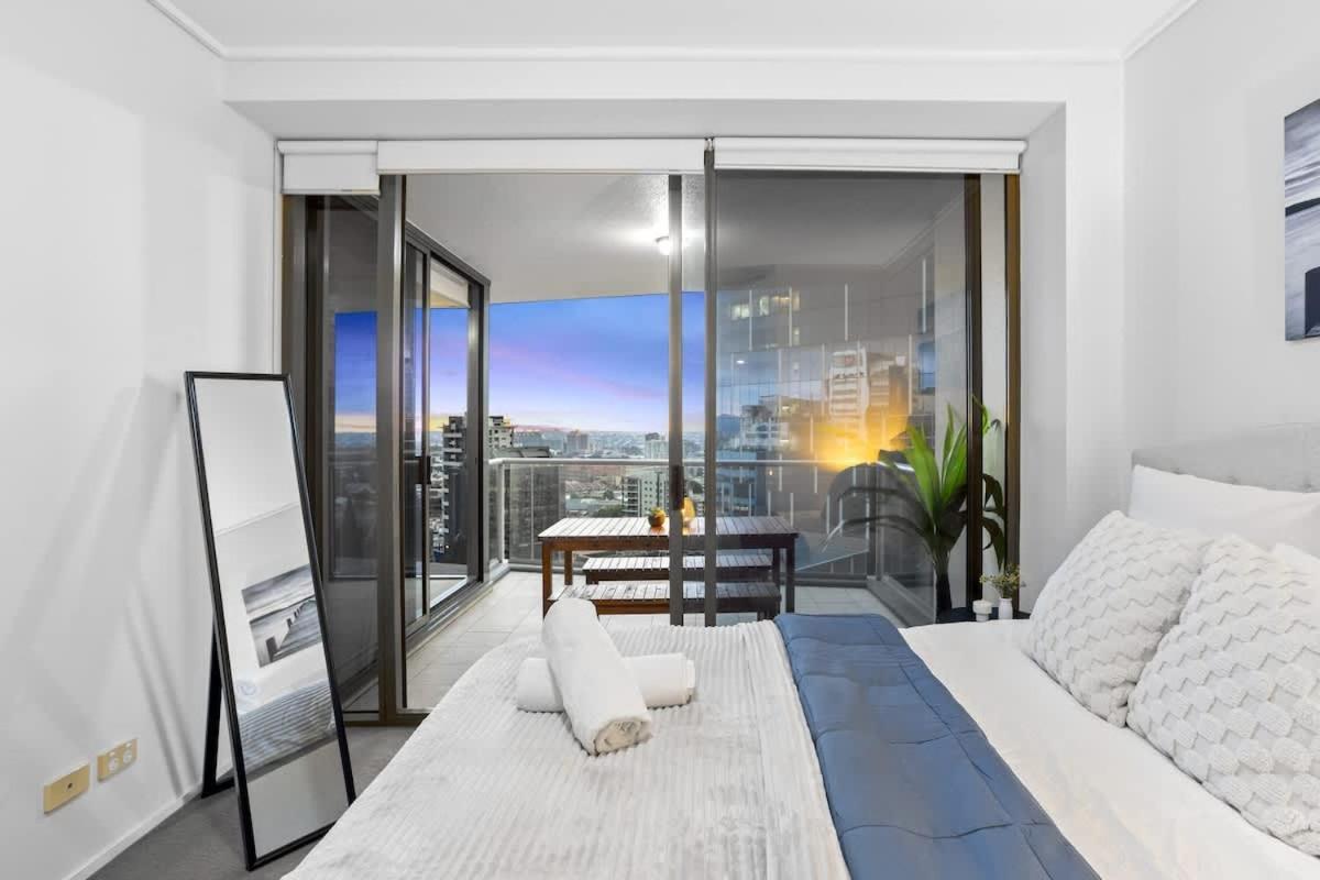 Modern 2br In Cbd Free Parking And Pool * Brisbane