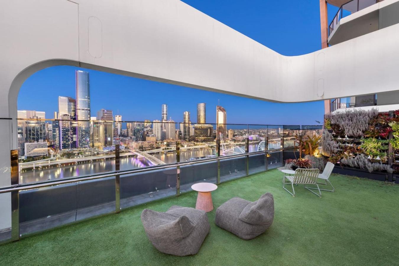 The Arthouse Nest Serene 1br Living * Brisbane