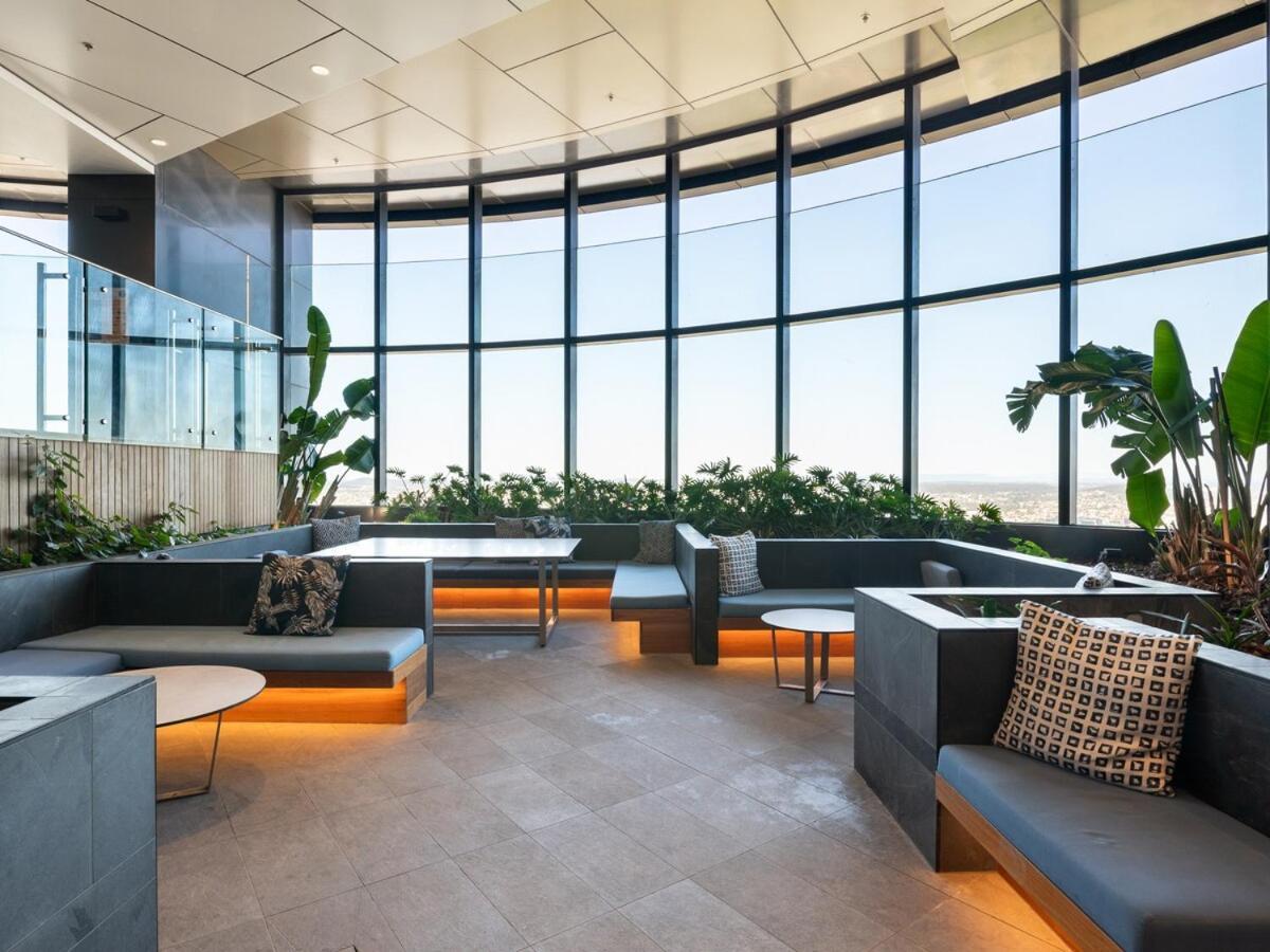 Sky-high Landmark River & Bay View 2br Cbd Free P Brisbane
