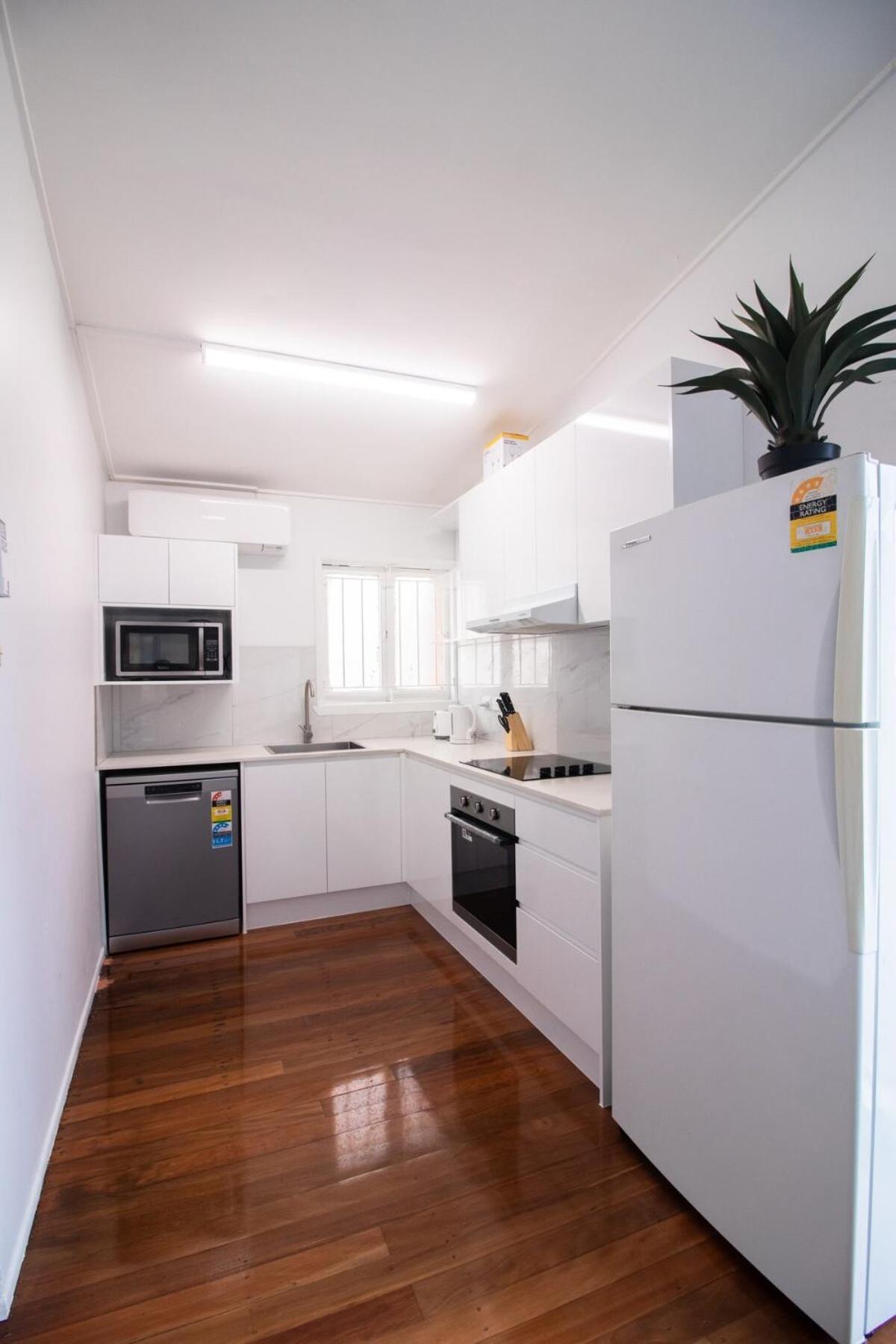 Entire New Renovated 2bedrm Unit Next To Southbank