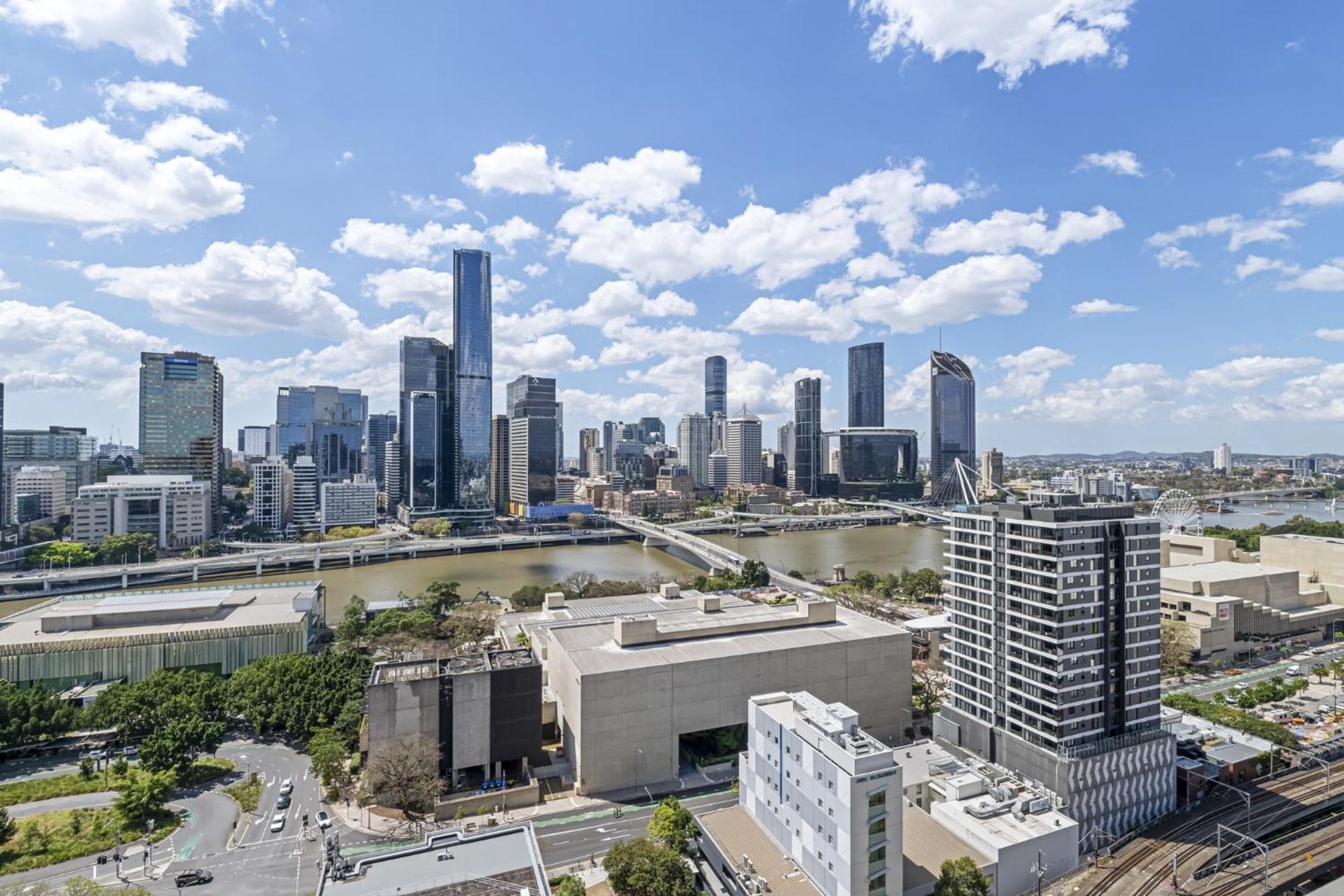 With Balcony Pool & Bbq Apartment Brisbane