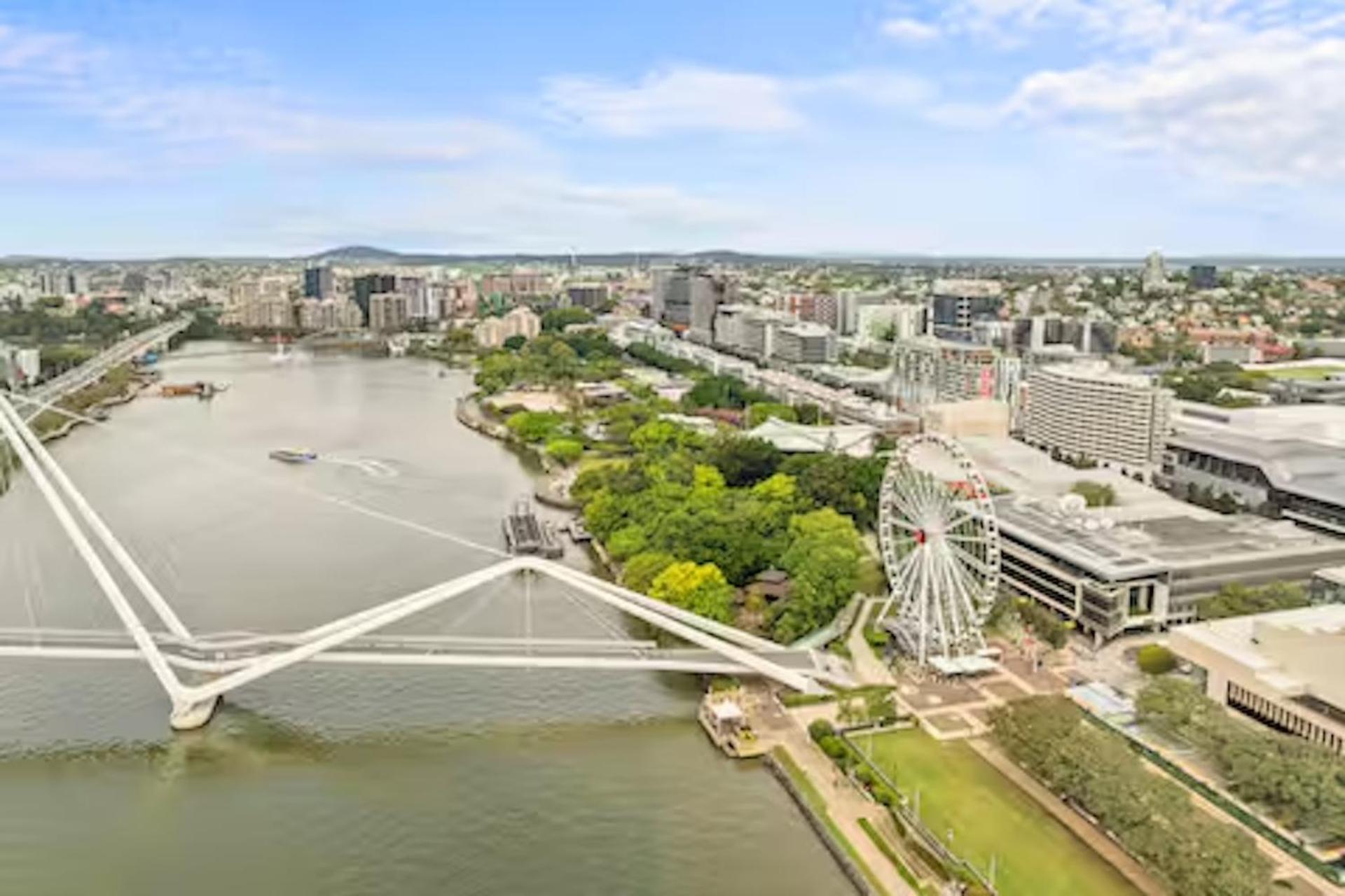 Apartment South 1br W-parking Wi-fi Dining