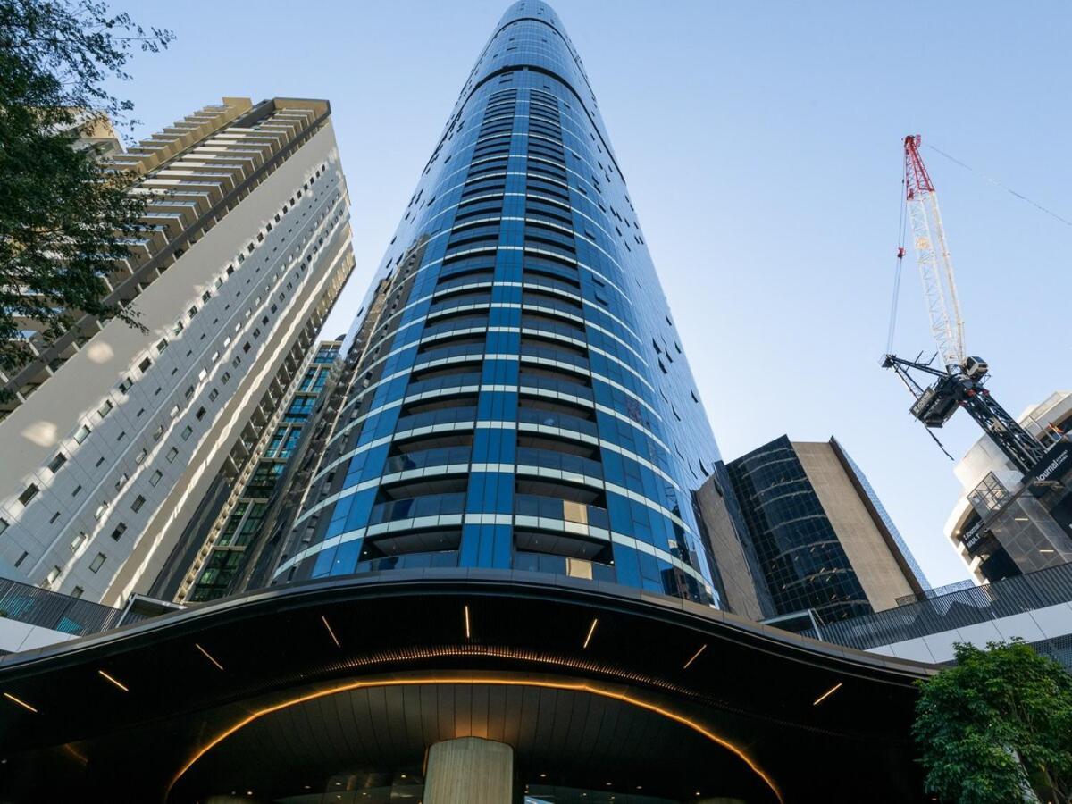Sky-high Landmark River & Bay View 2br Cbd Free P Apartment Brisbane