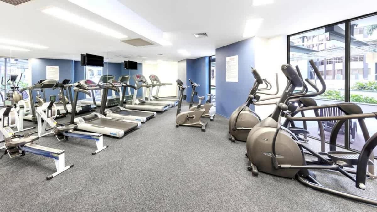 Modern 2br In Cbd Free Parking And Pool Brisbane