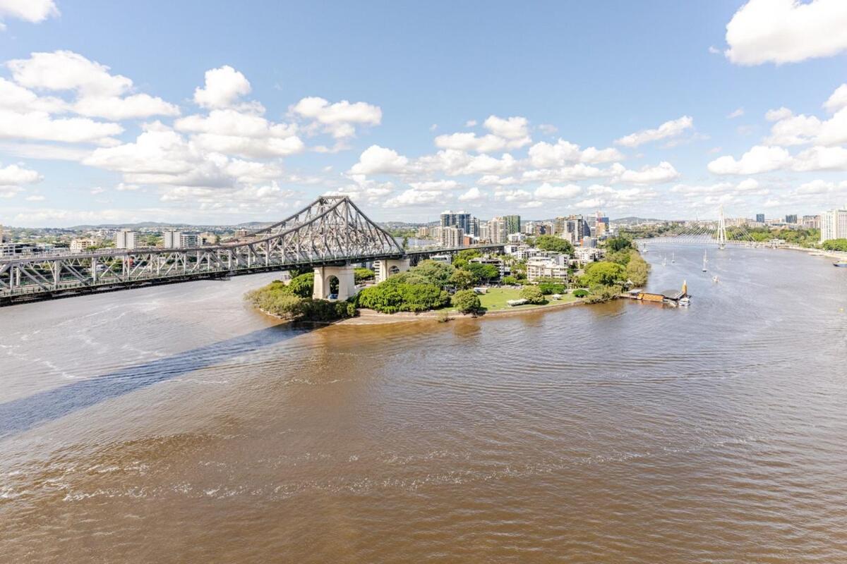 Apartment River View With Pool, Carpark & Gym Brisbane