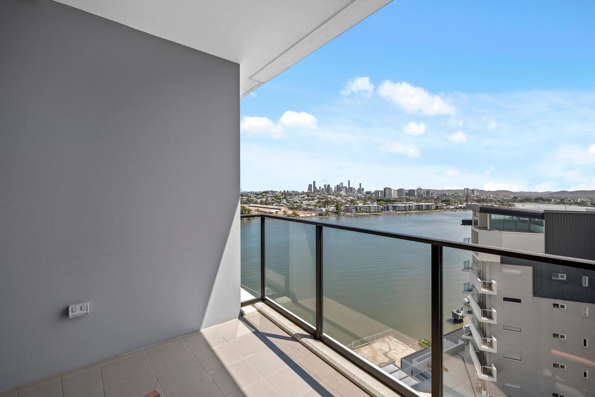 River View 1br With Amazing Rooftop Pool And Parking *