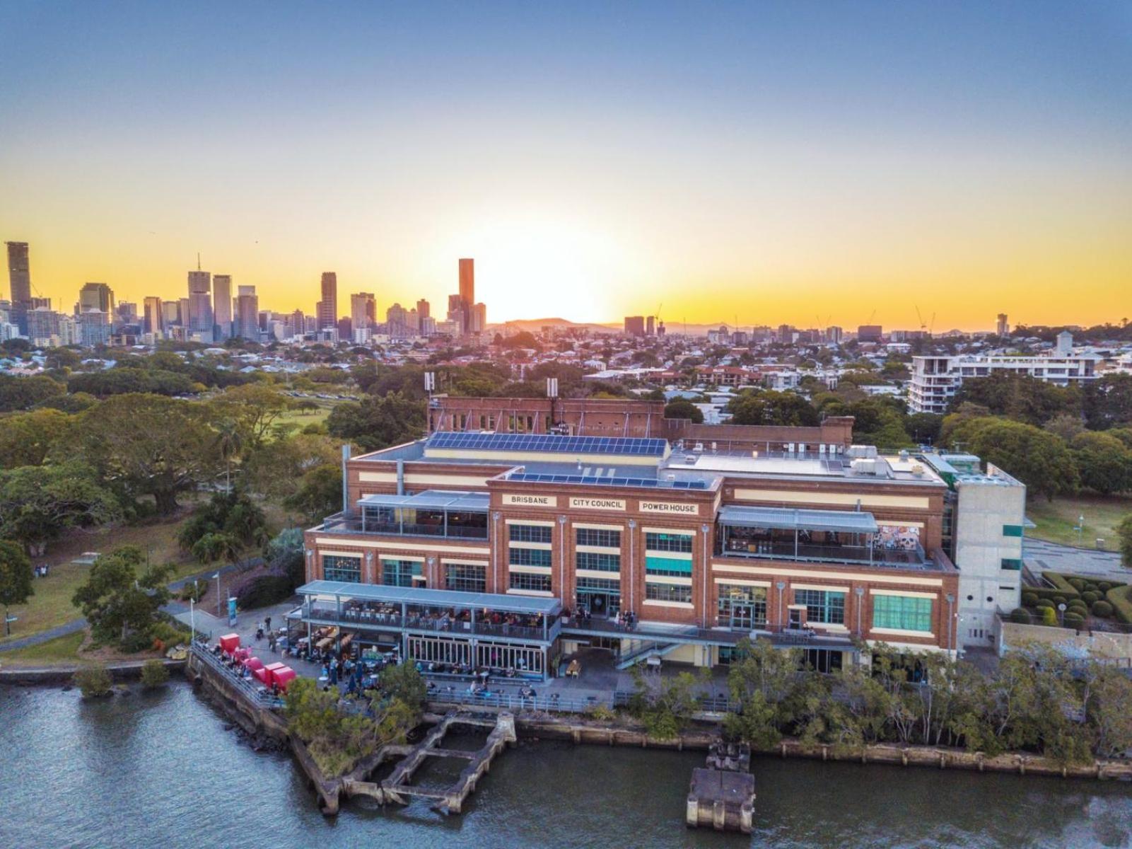 Apartment Stunning 2br - Tallest Building In Cbd Pool, Gym