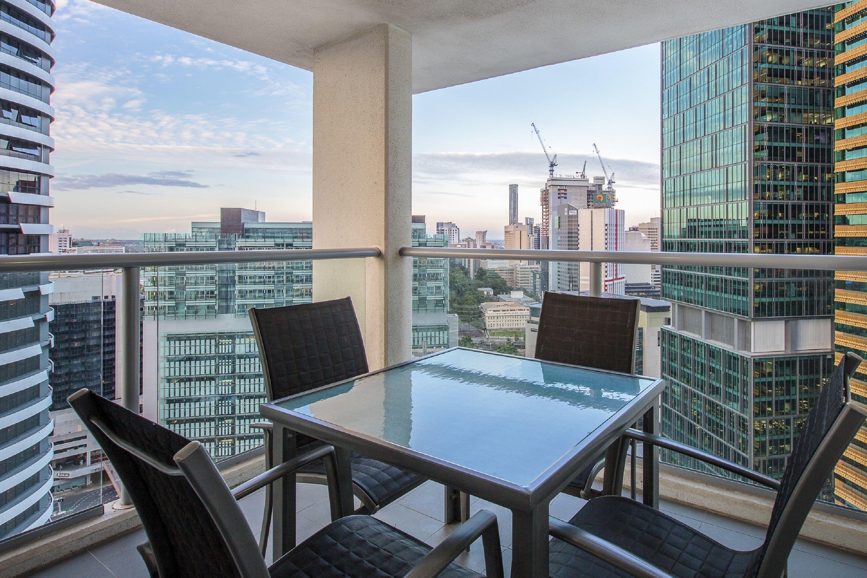 Evolution Aparthotel 5*