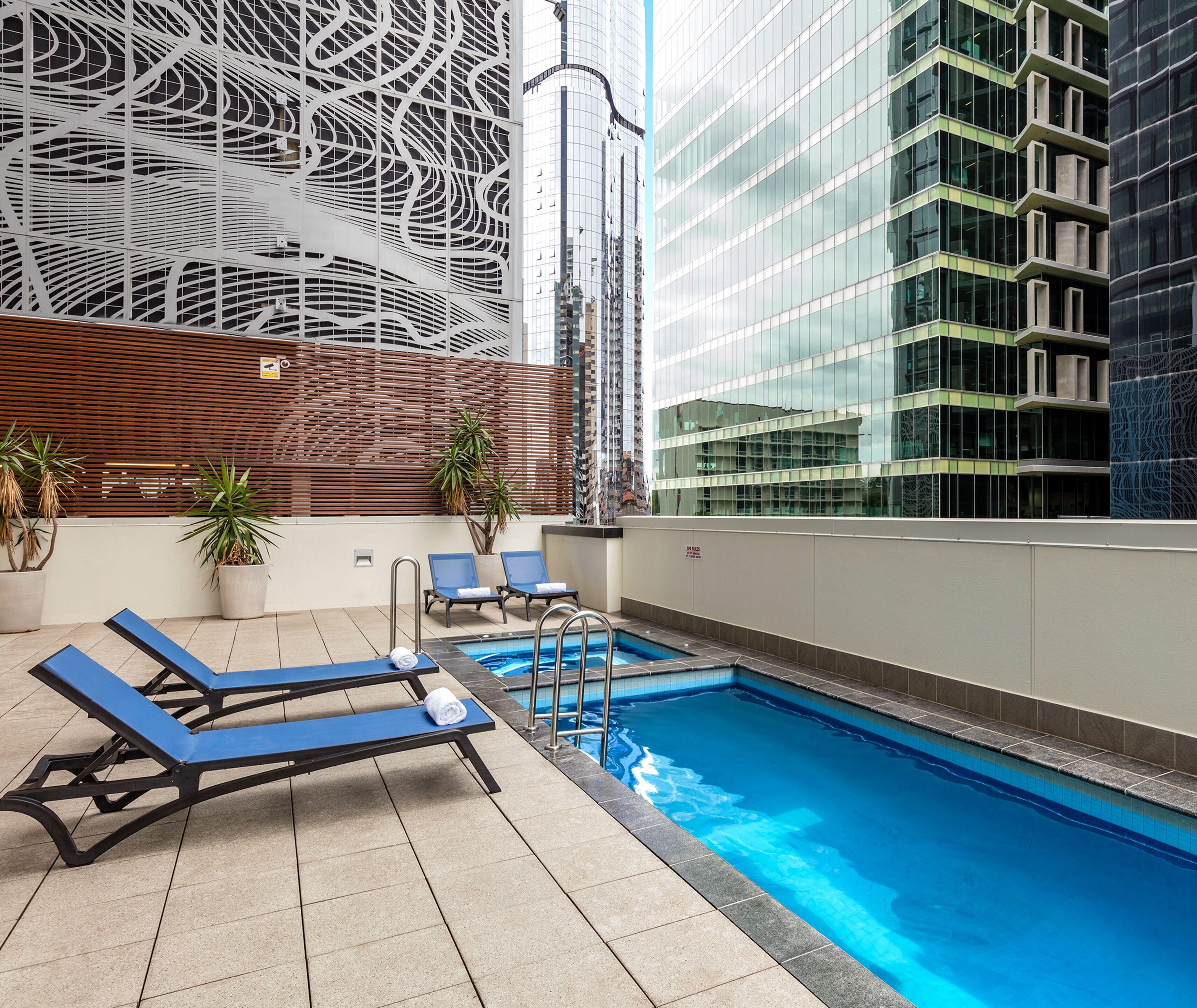 Oaks River Aparthotel 4*