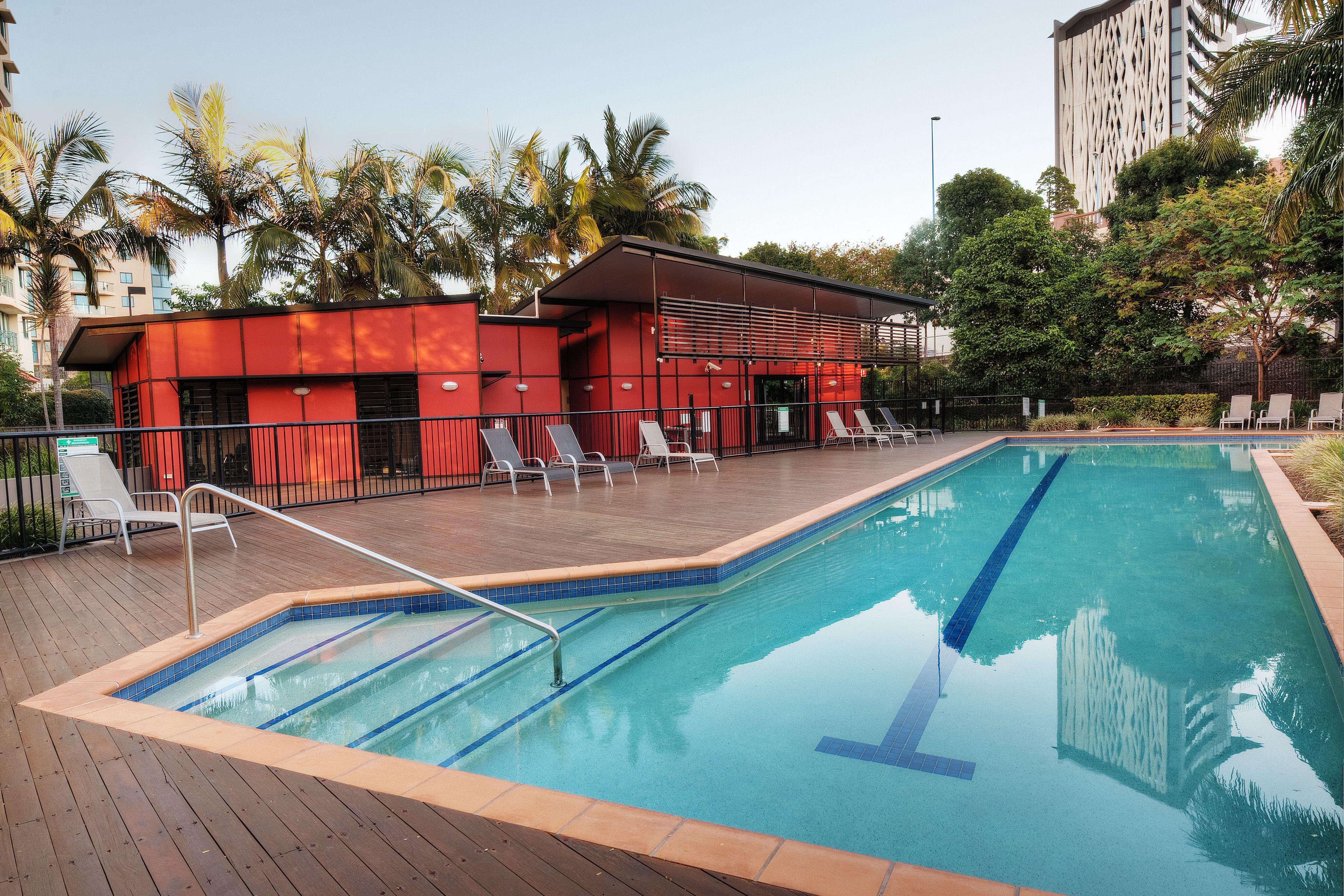 Aparthotel The Docks On Goodwin 5*