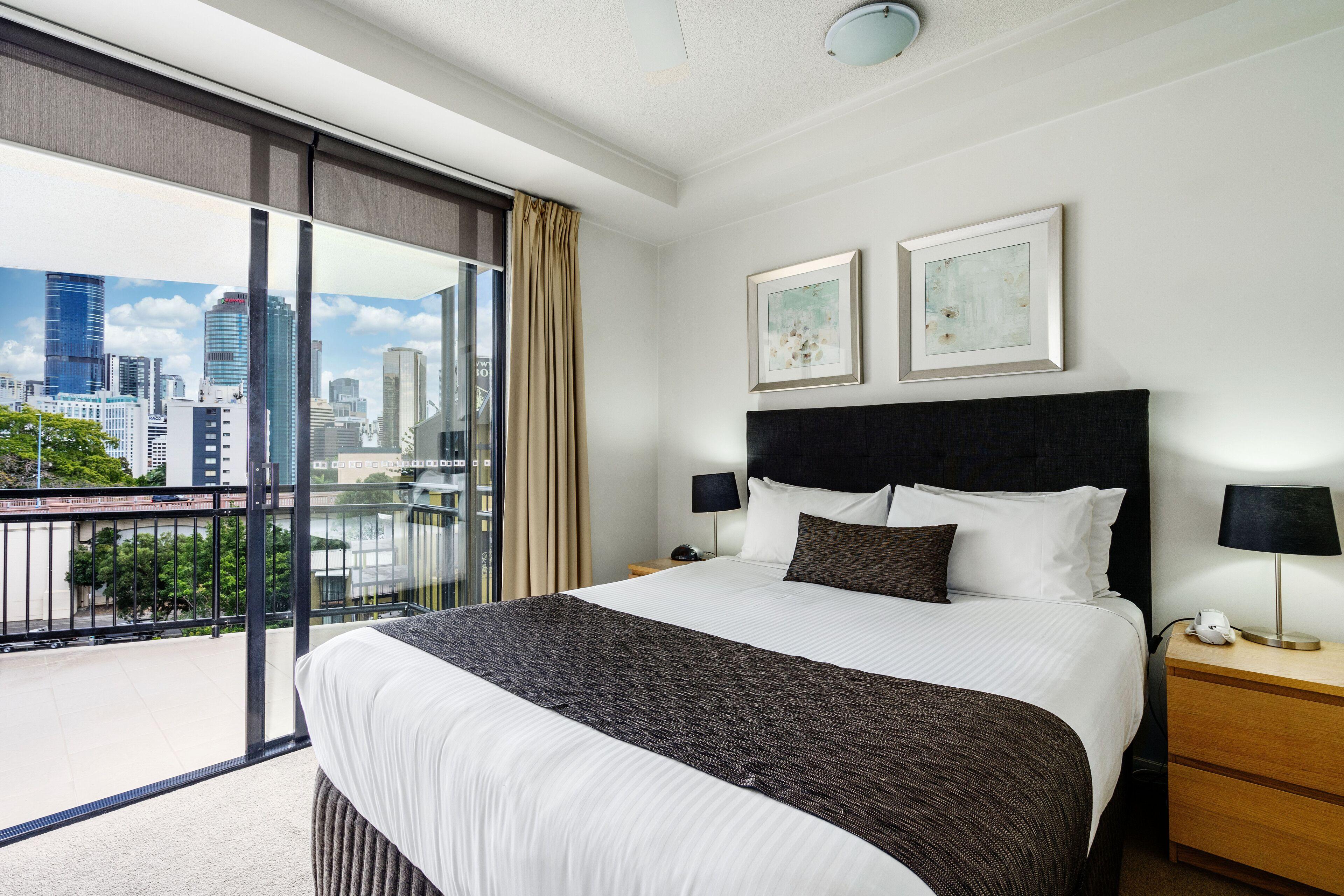 The Docks On Goodwin Aparthotel 5*