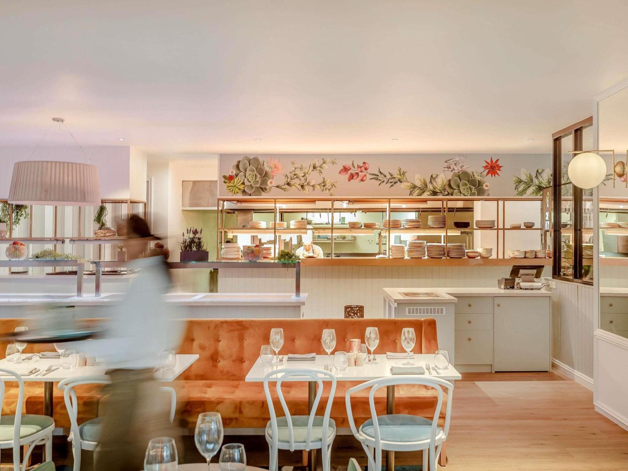 Pullman King George Square Hotel