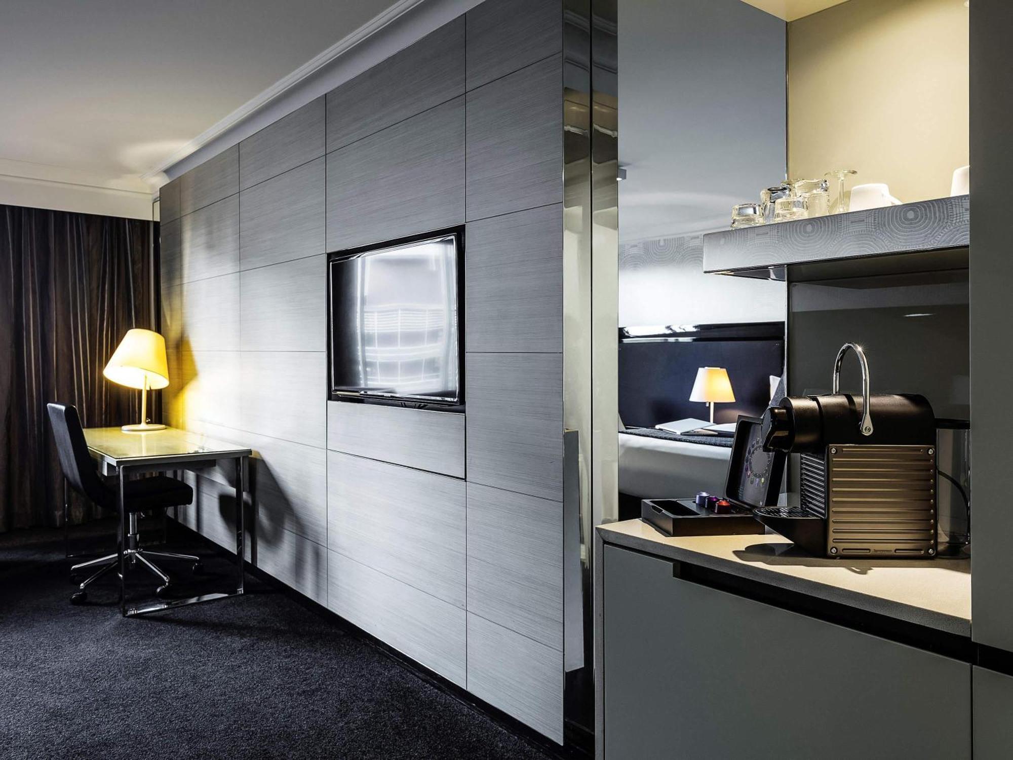 Pullman King George Square Hotel