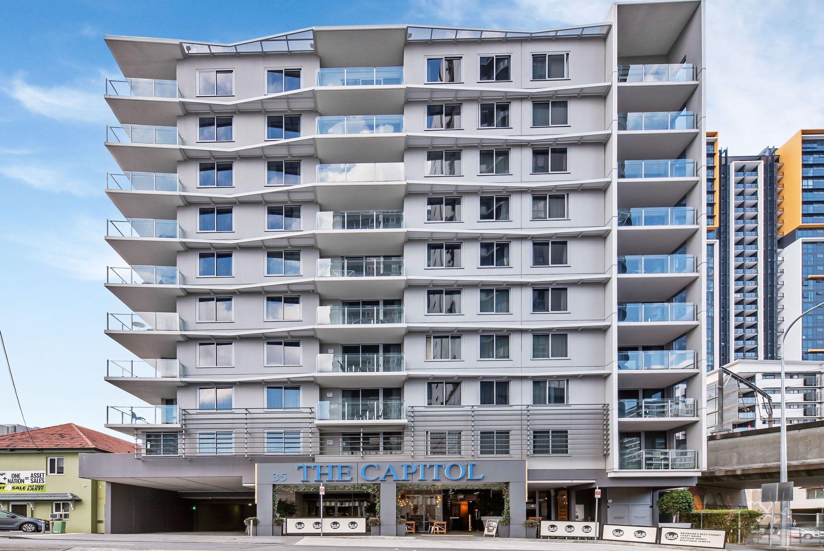 Aparthotel The Capitol 4*