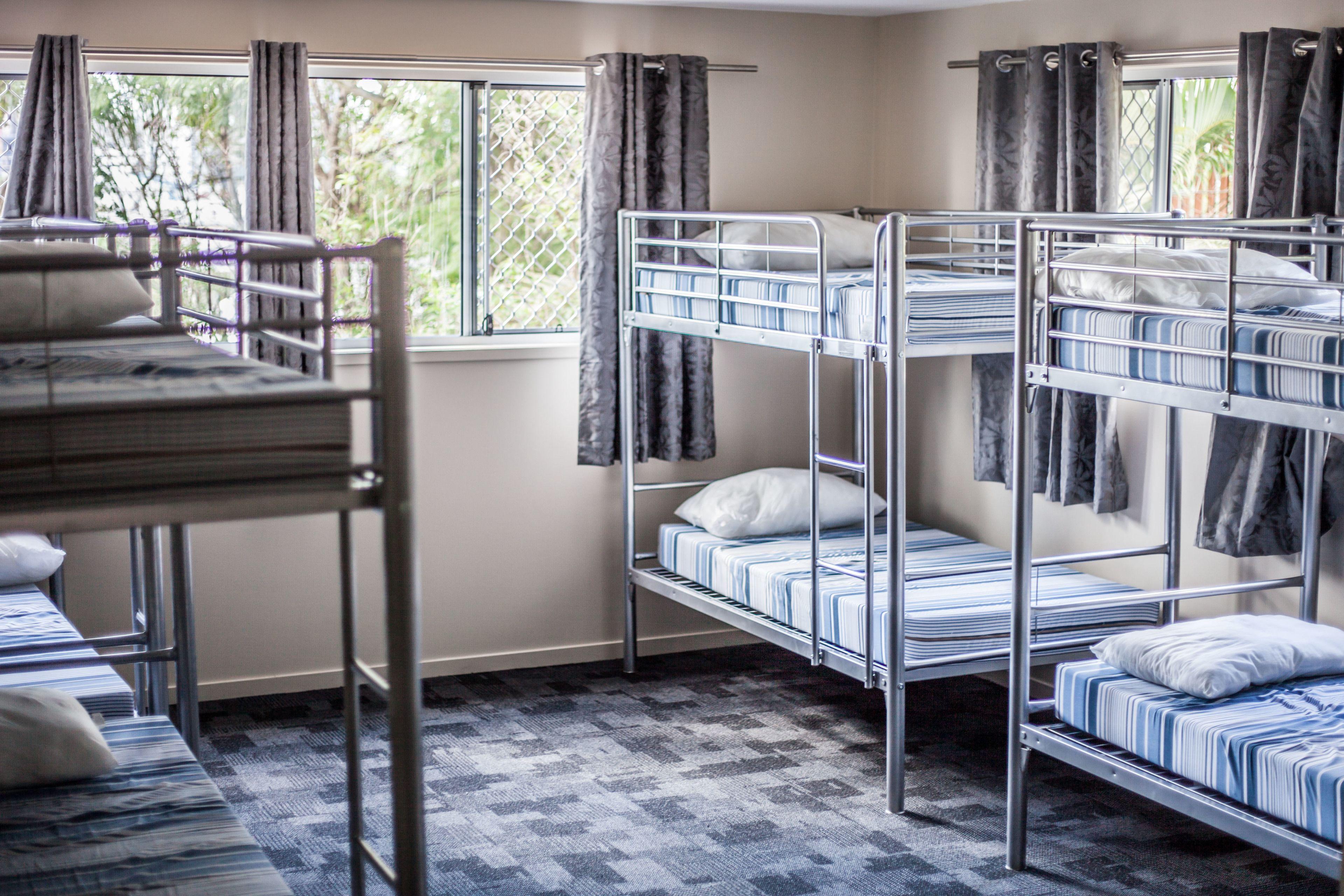 Hostel Somewhere To Backpackers *