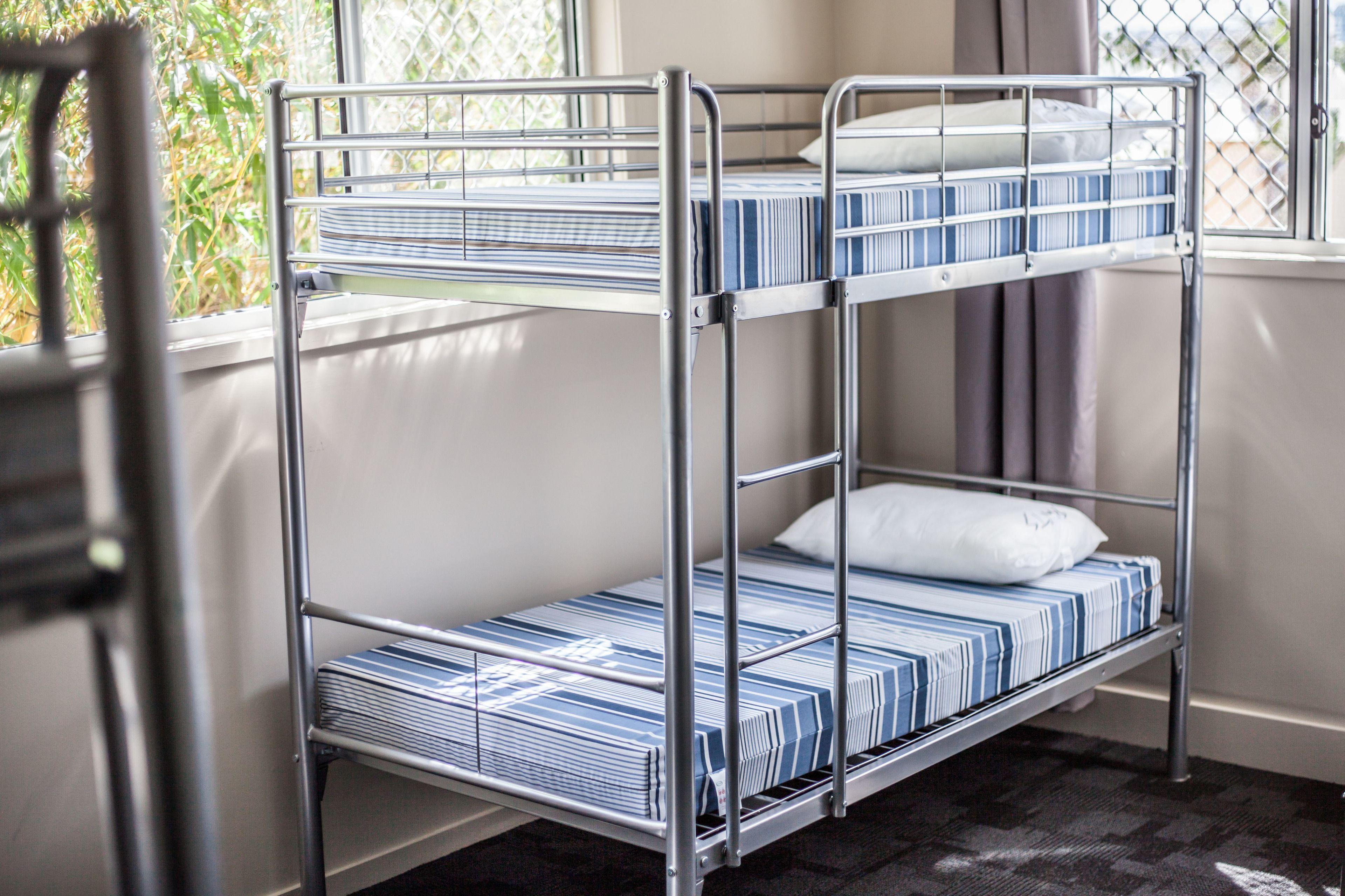 Hostel Somewhere To Backpackers