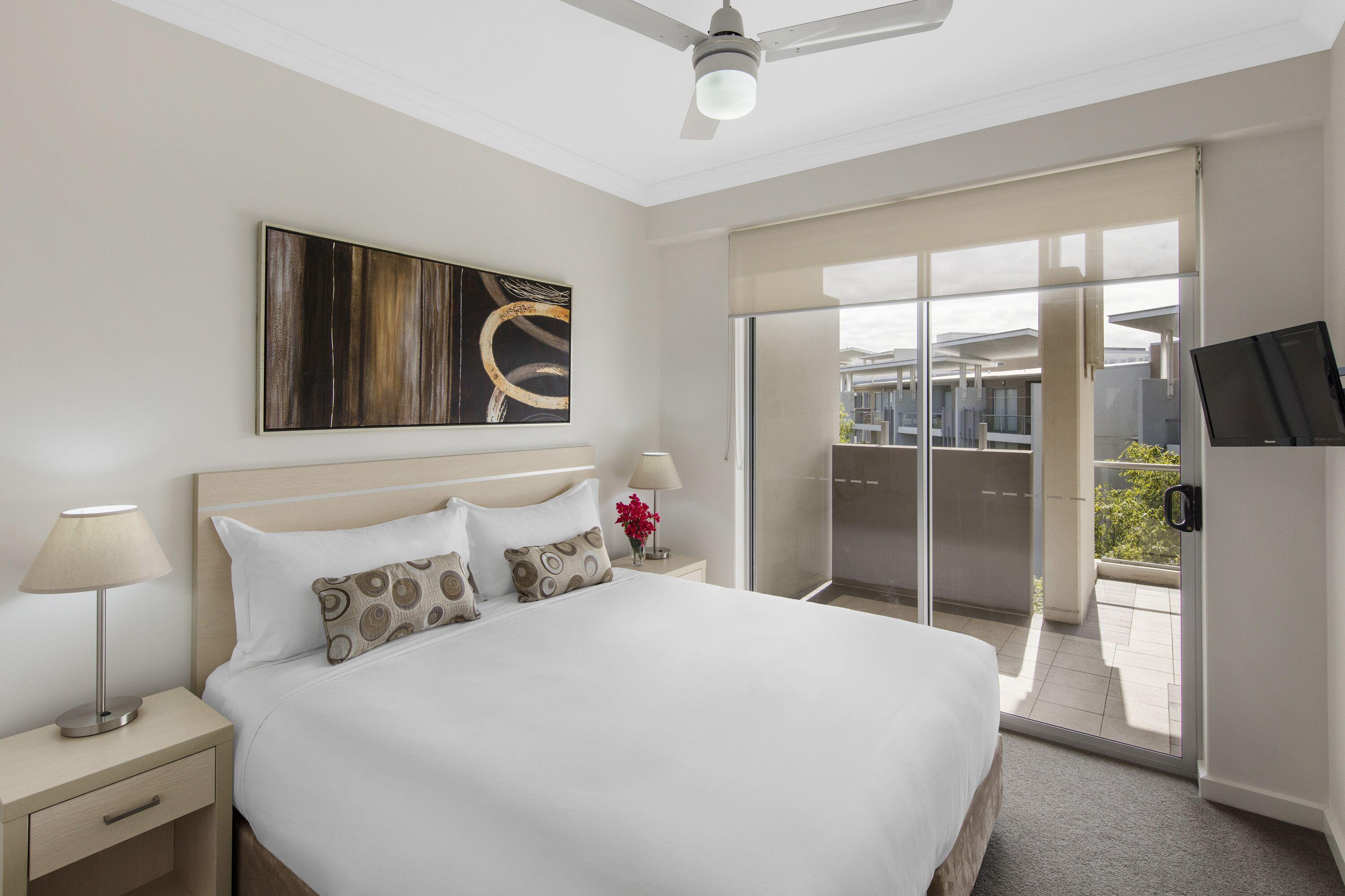 Oaks Mews Aparthotel 4*