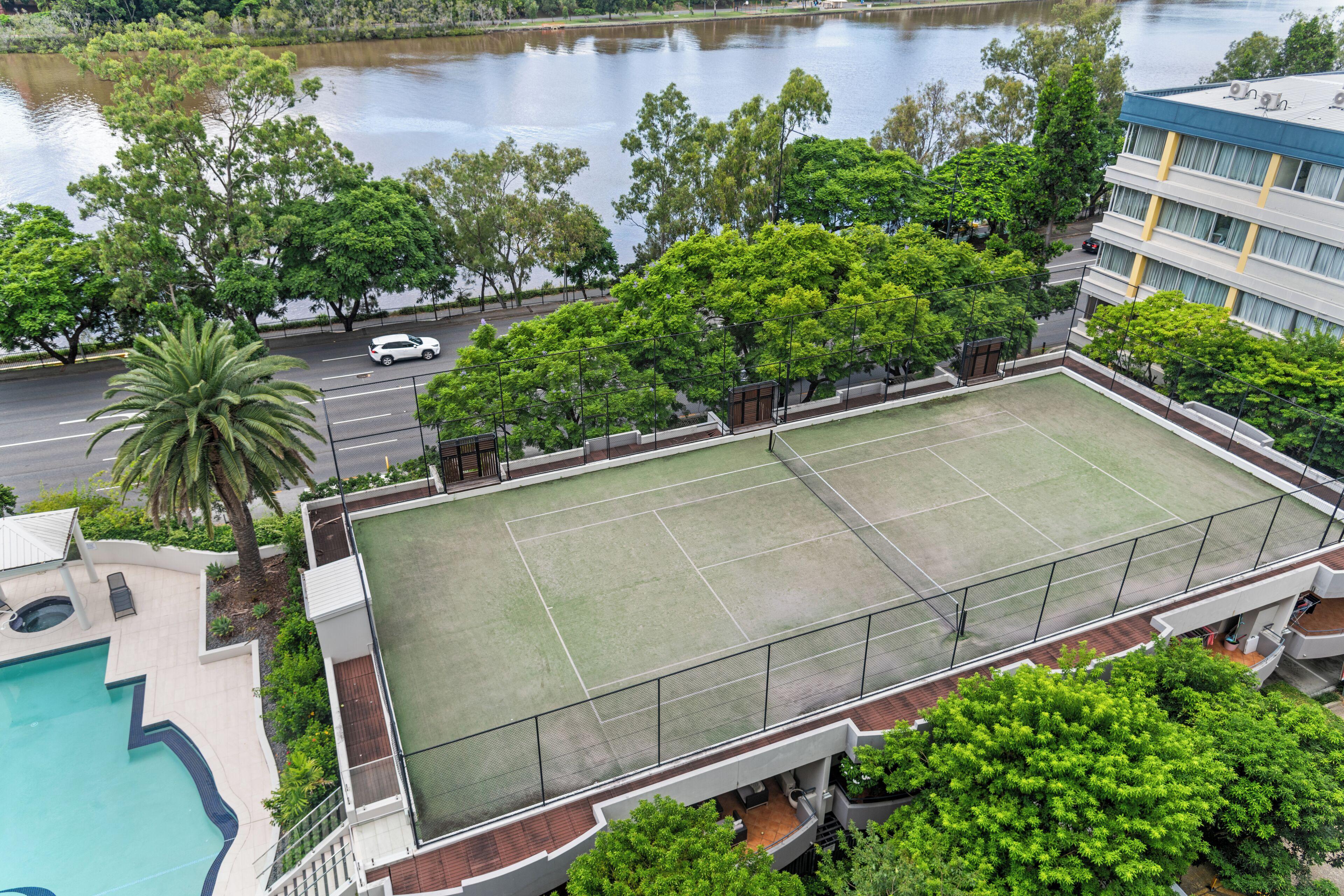 The Oasis 4* Brisbane