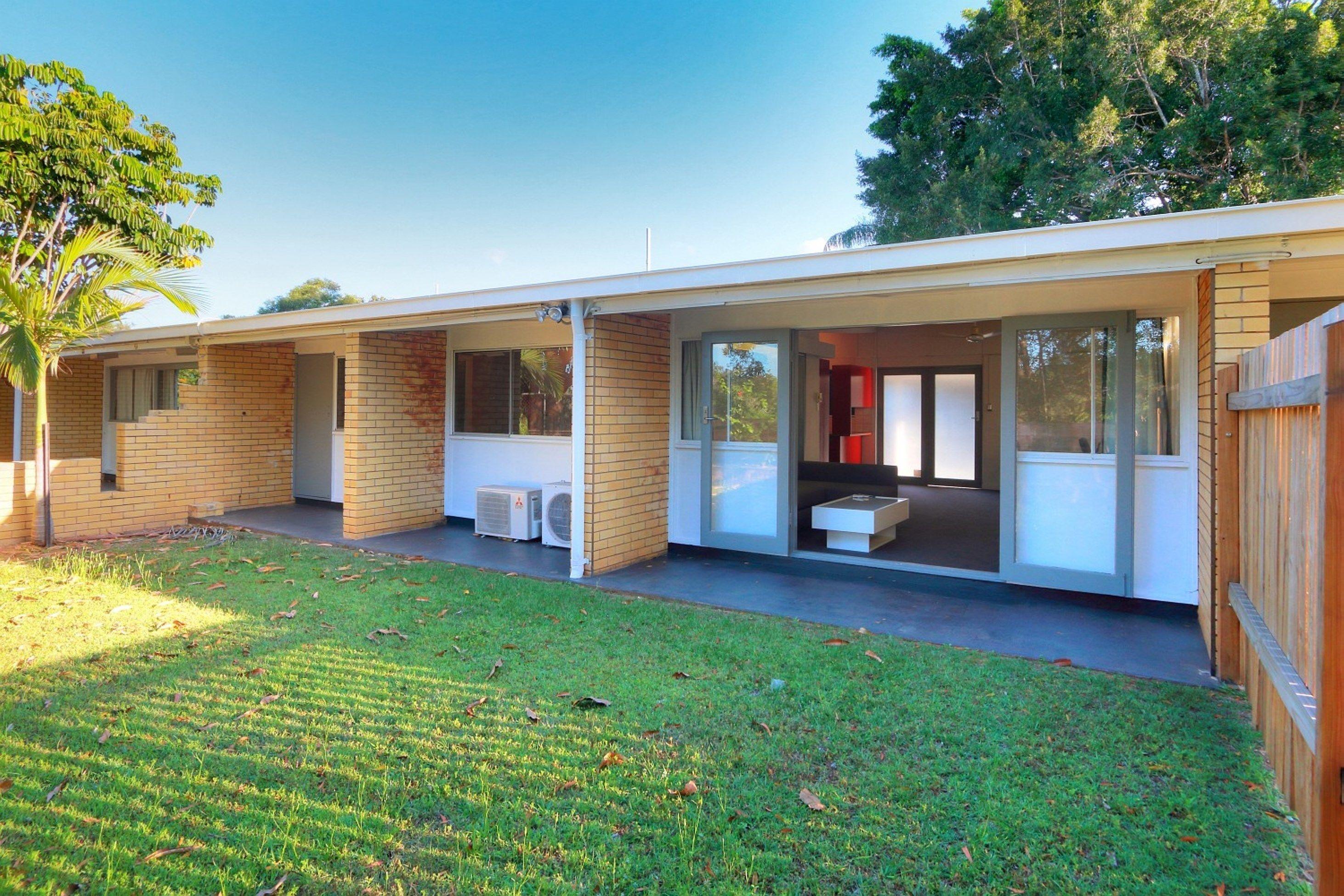 Nightelier Mitchelton The Brook