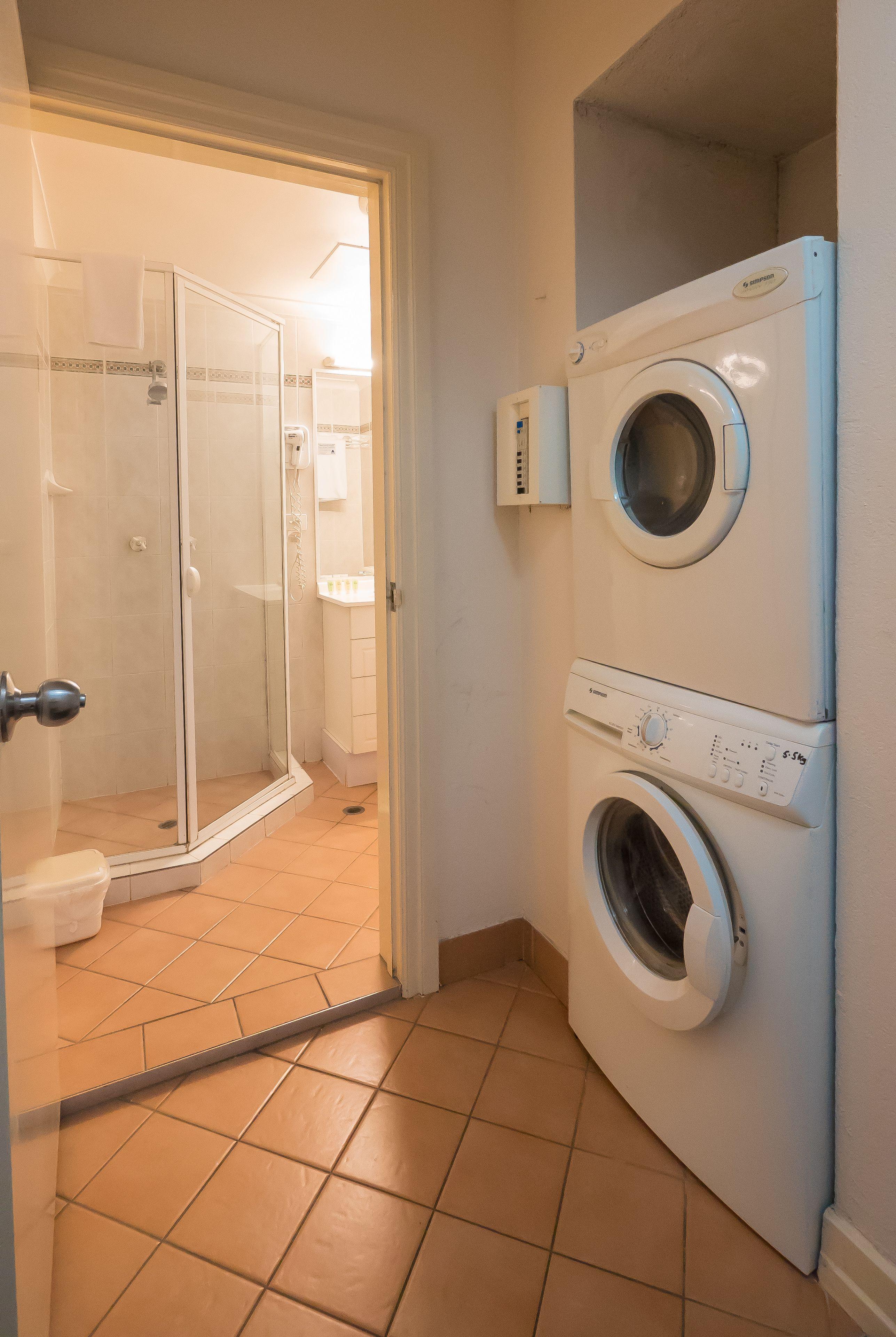 Aparthotel Hampton Court 4*