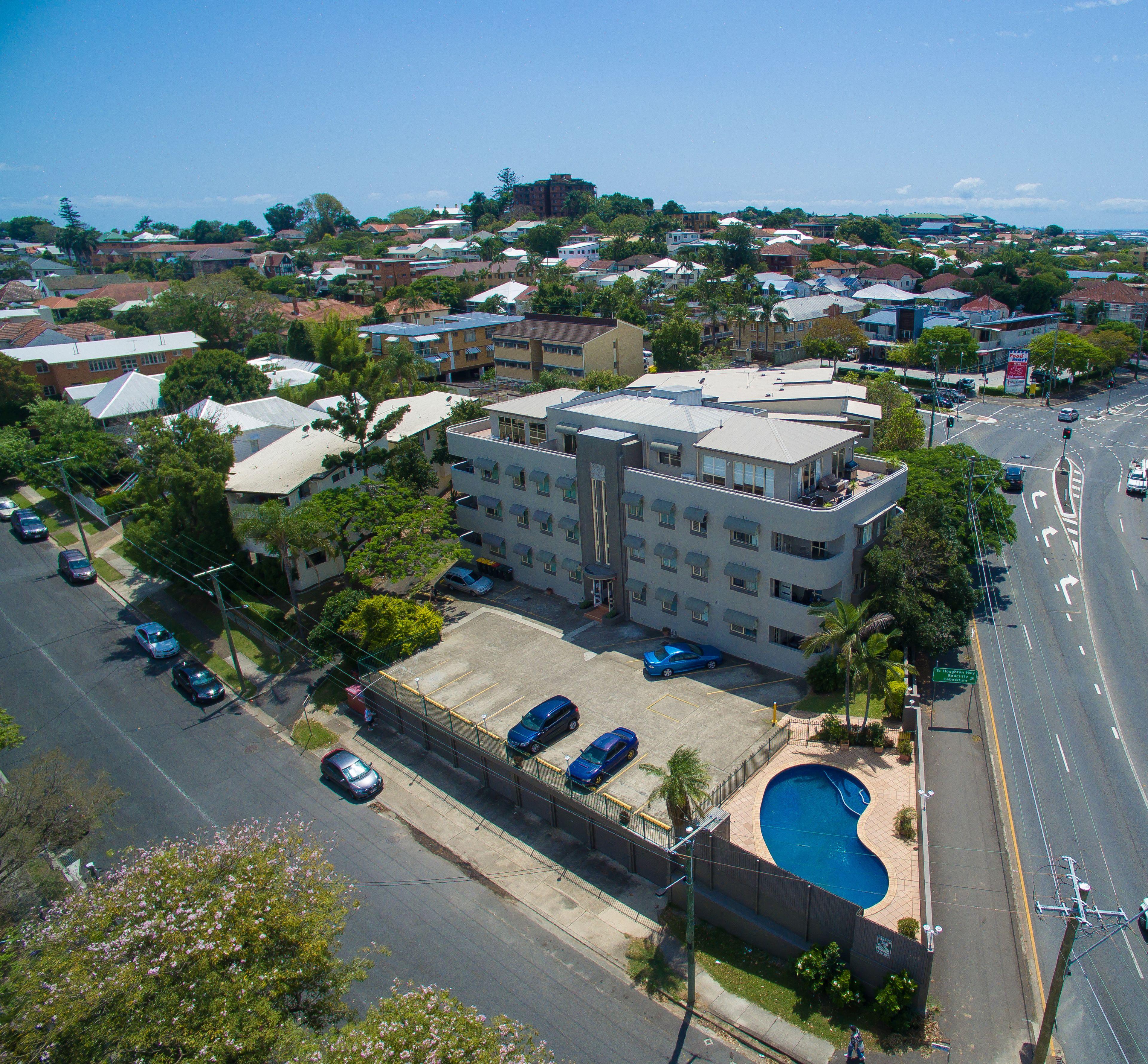 Hampton Court Brisbane