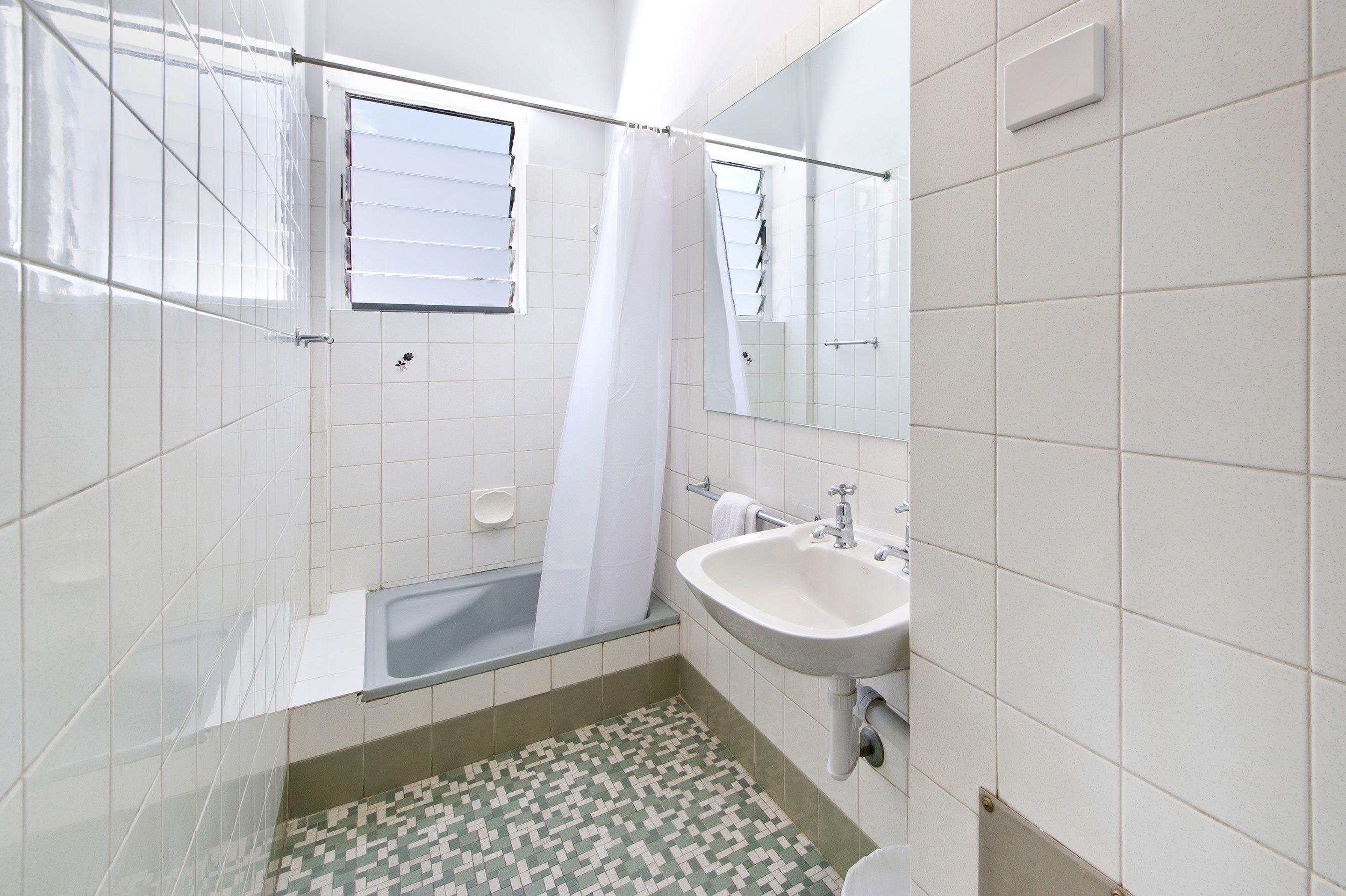 Hotel Nightcap At Of Wales