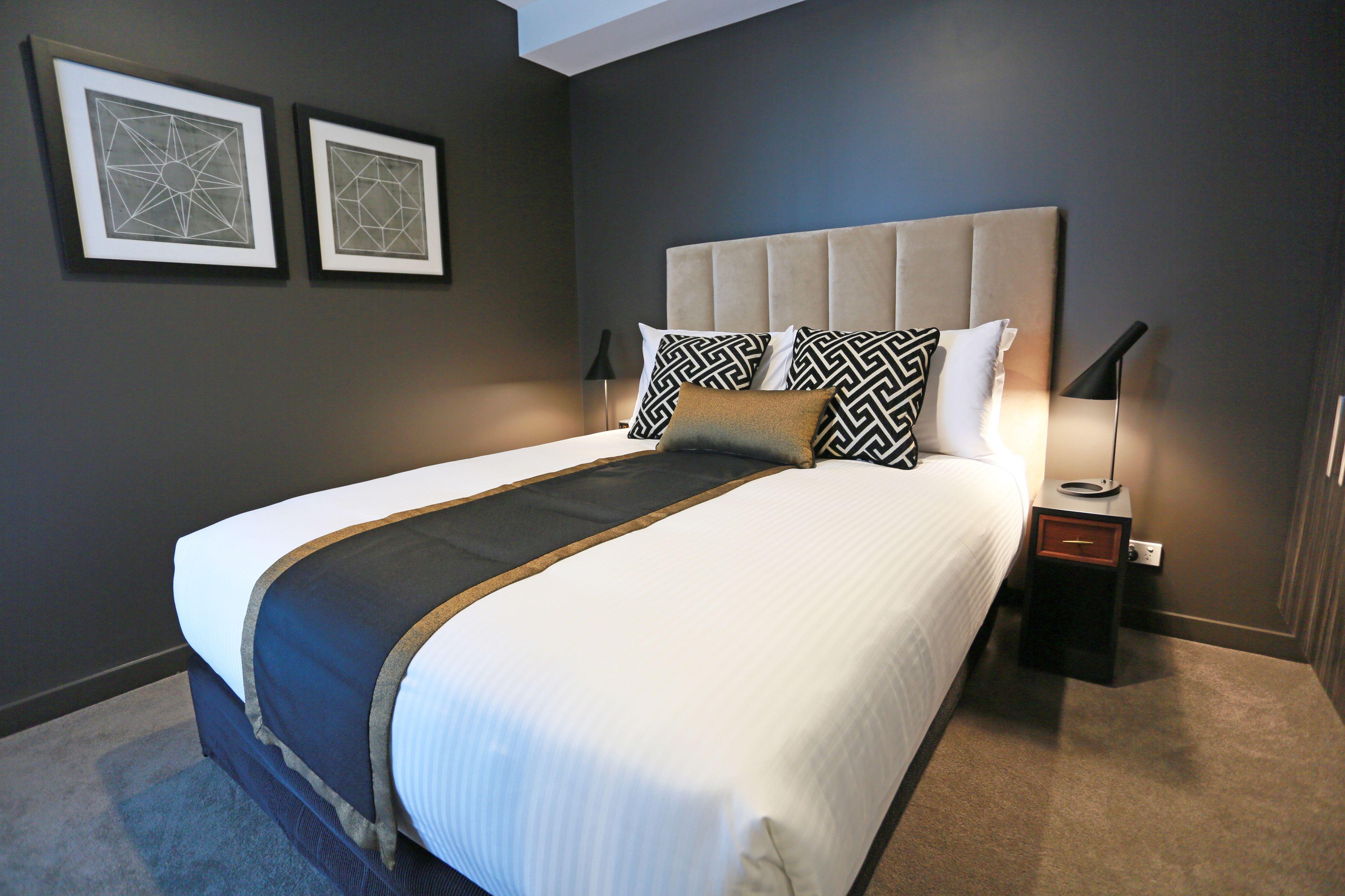 Hotel Alex Perry & Brisbane