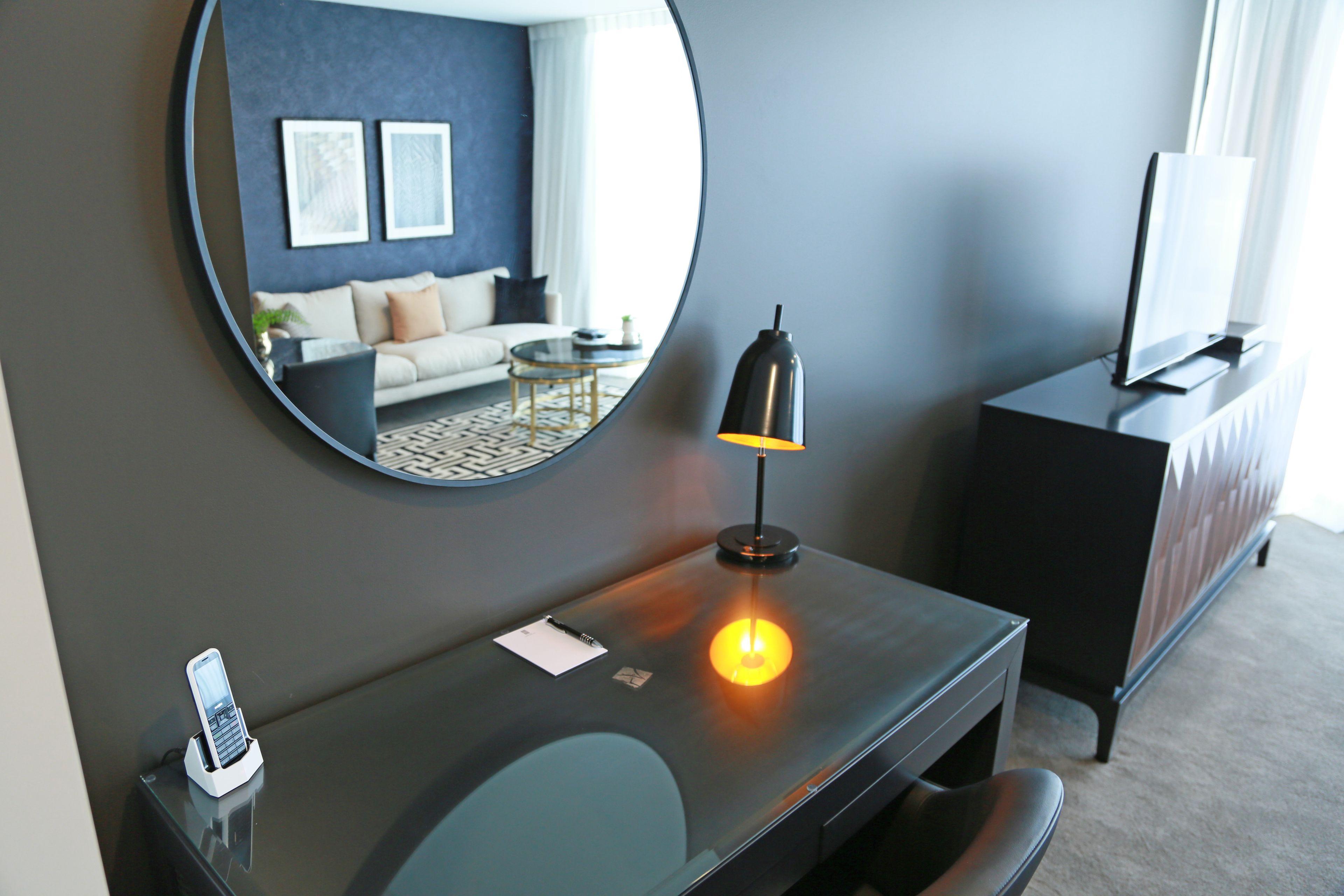 Alex Perry & Hotel Brisbane