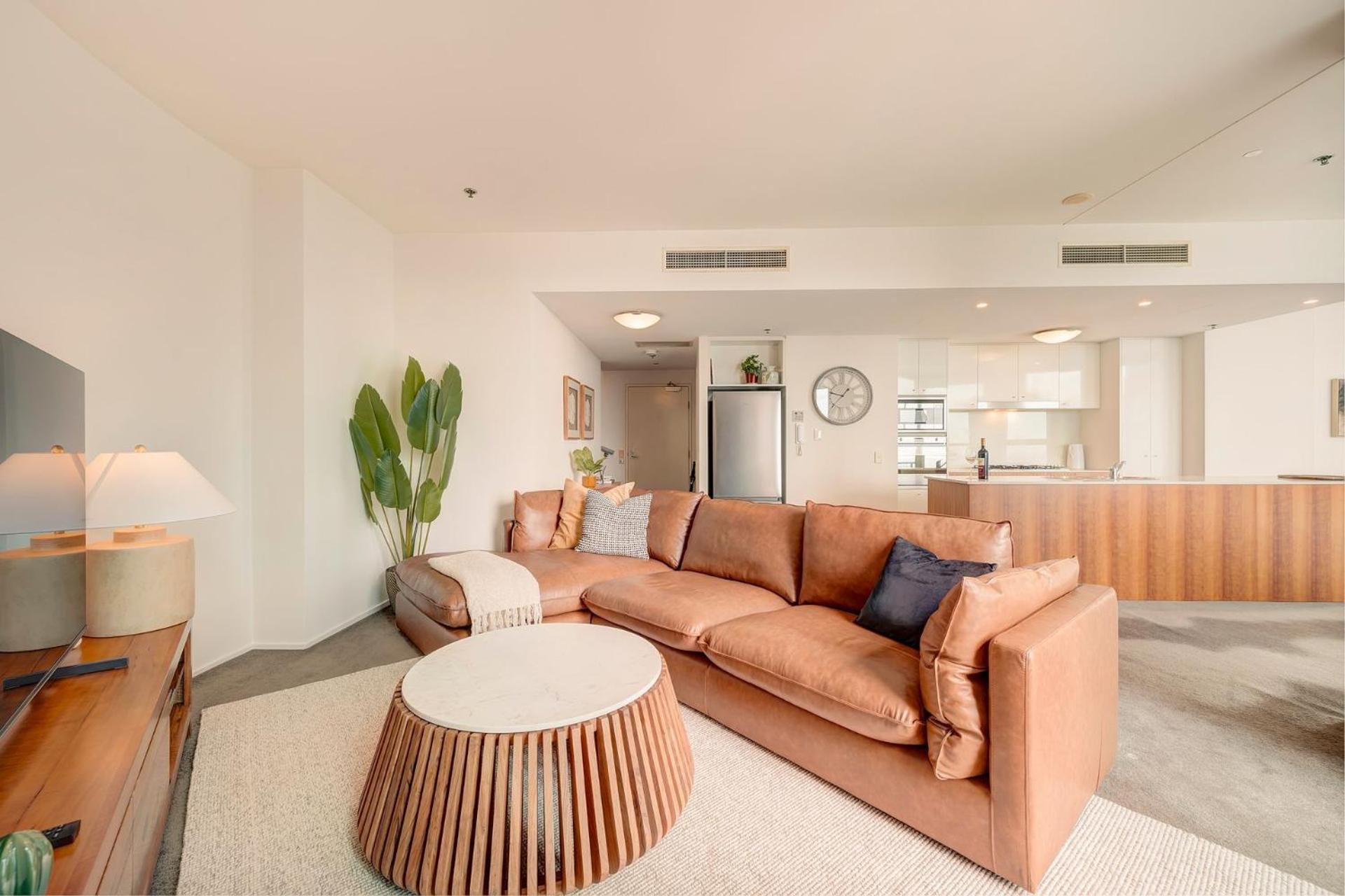 Glasshouse On Felix - Luxury With River Views, Pool And Parking Apartment Brisbane