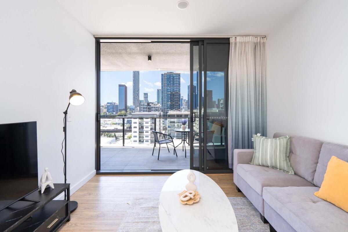 Stylish View Retreat 2b2b With Free Parking Apartment *