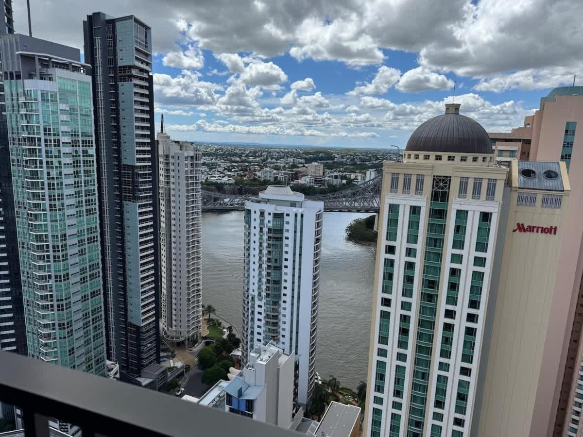 Spire 3105 High-rise Haven By Stylish * Brisbane