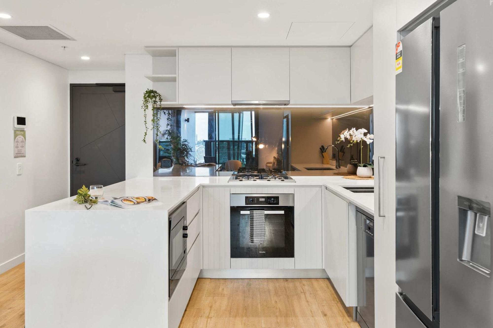 2br River And Fireworks View Apartment *