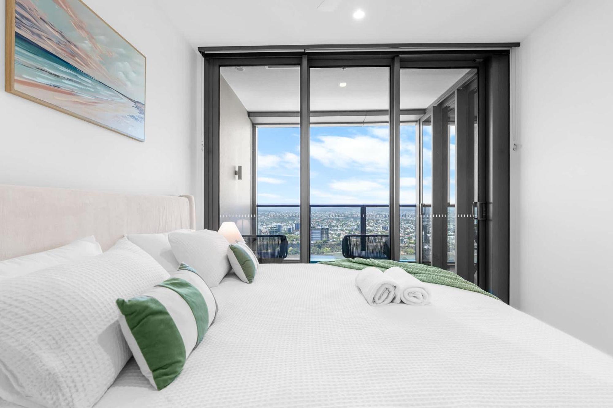 The Kaze - 37f Brand New Riverview 1br With Sofa Bed At Queens Wharf With Pool And Gym Brisbane