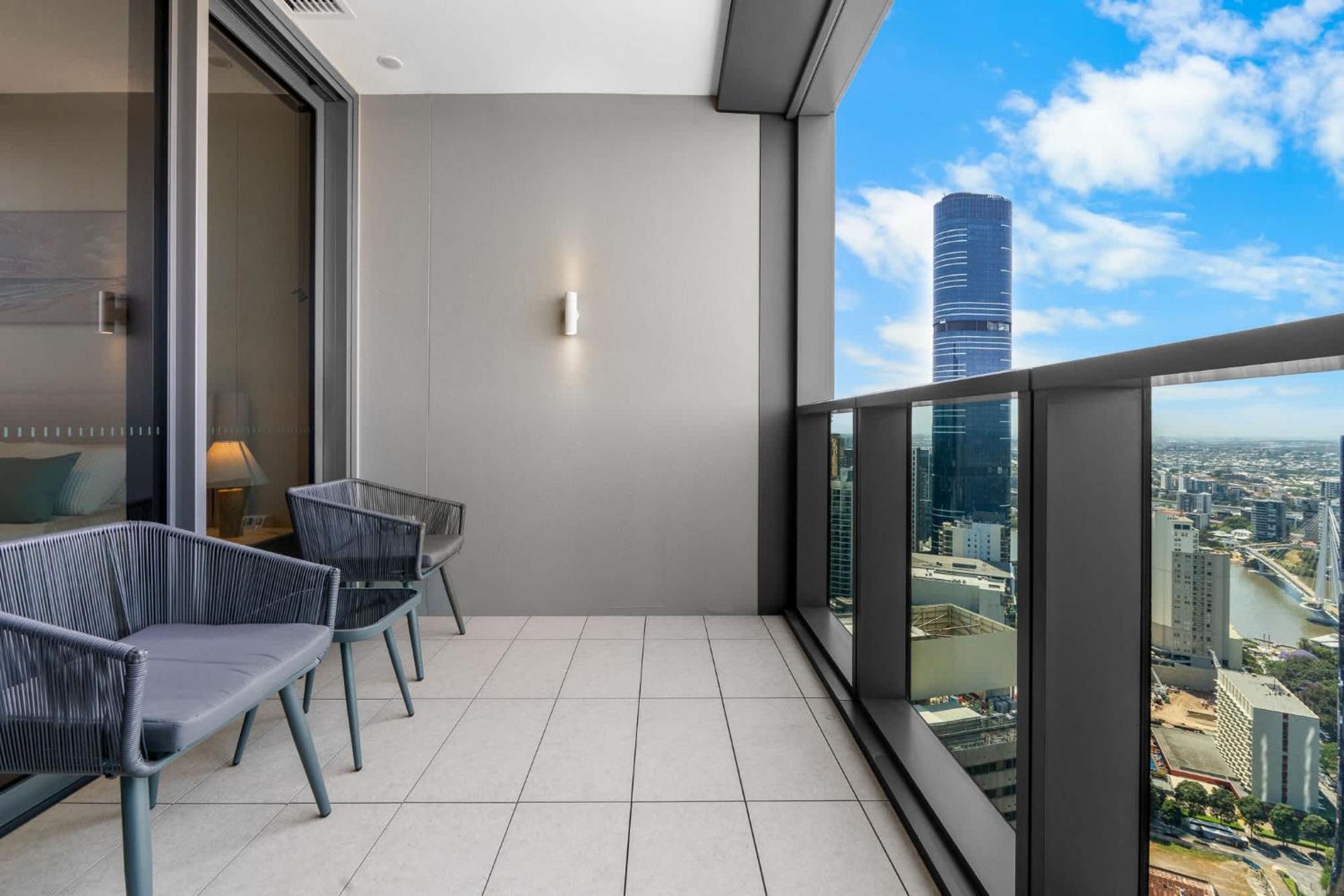 The Kaze - 37f Brand New Riverview 1br With Sofa Bed At Queens Wharf With Pool And Gym Apartment Brisbane