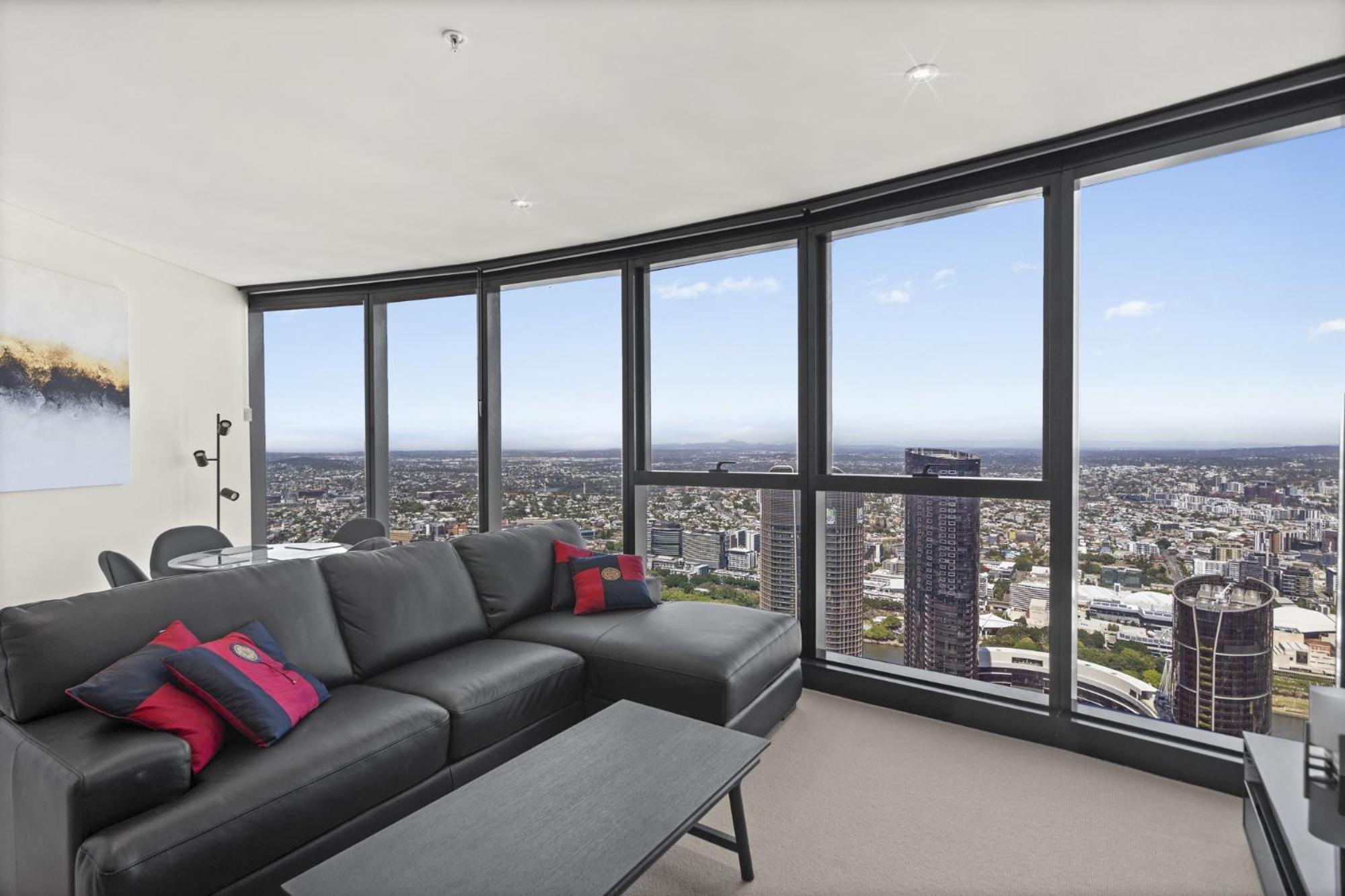 Panoramic Views & High-rise Pool And Gym * Brisbane