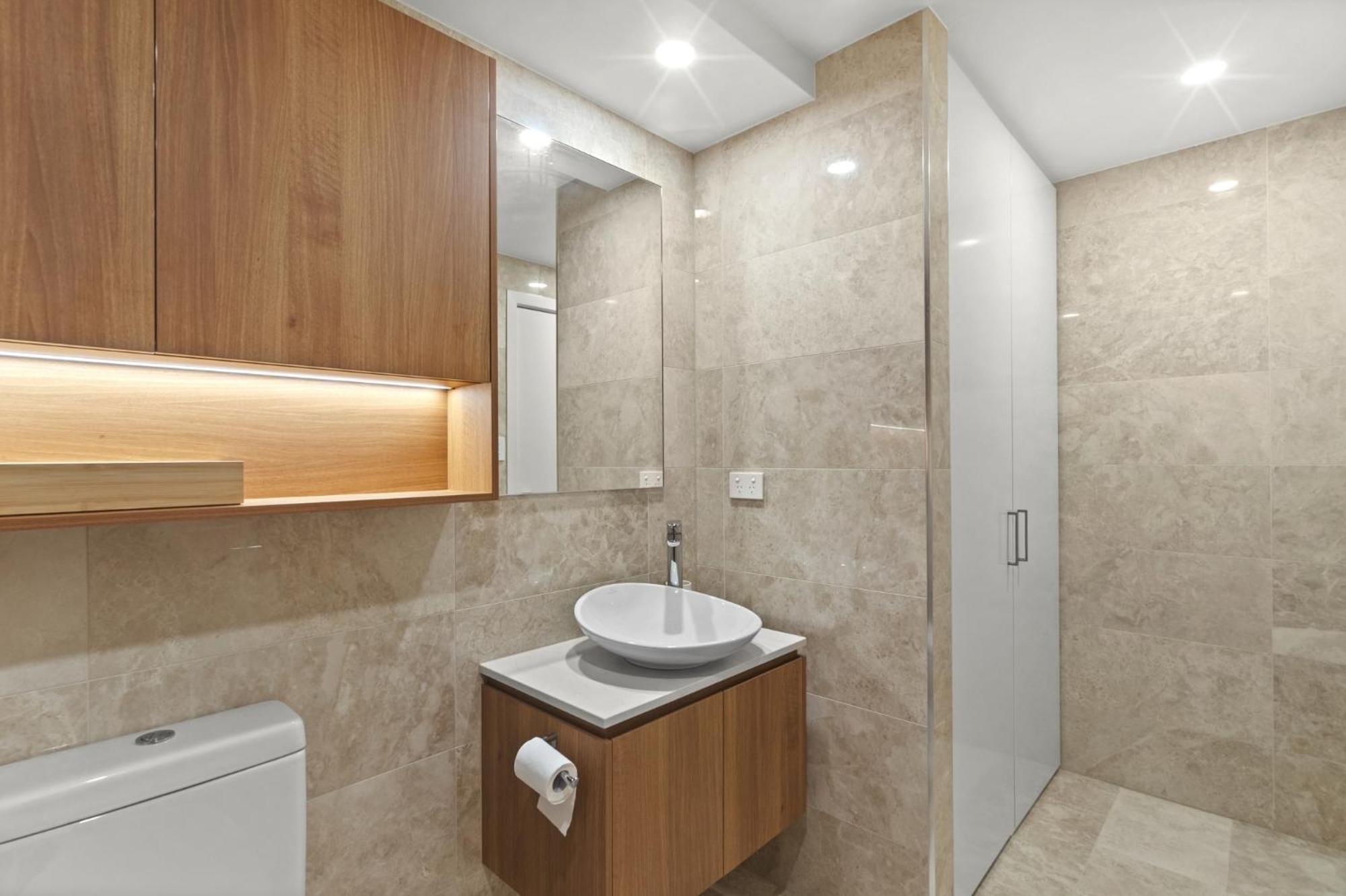 Apartment Panoramic Views & High-rise Pool And Gym *