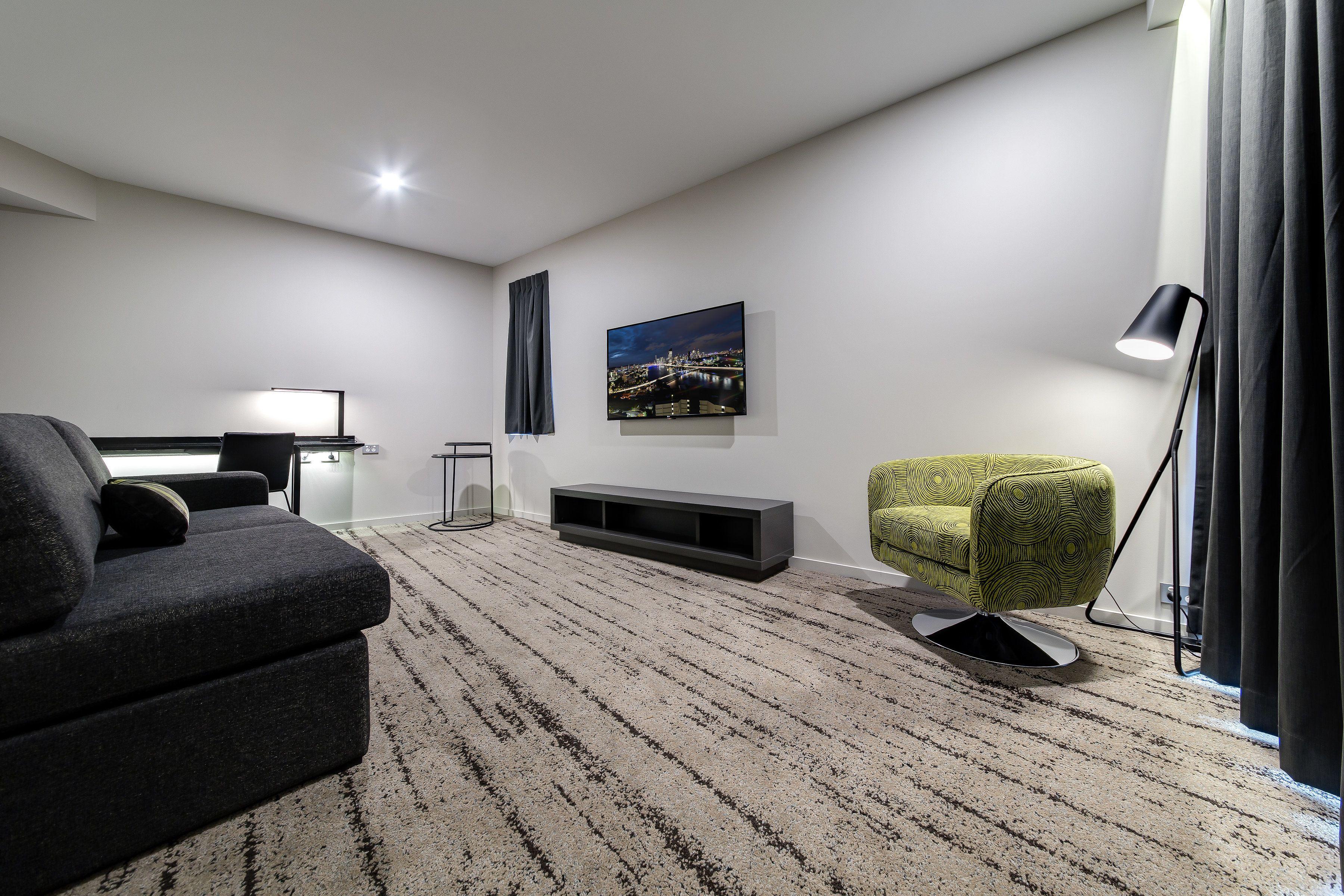 Courtyard By Marriott South Bank Hotel 4*