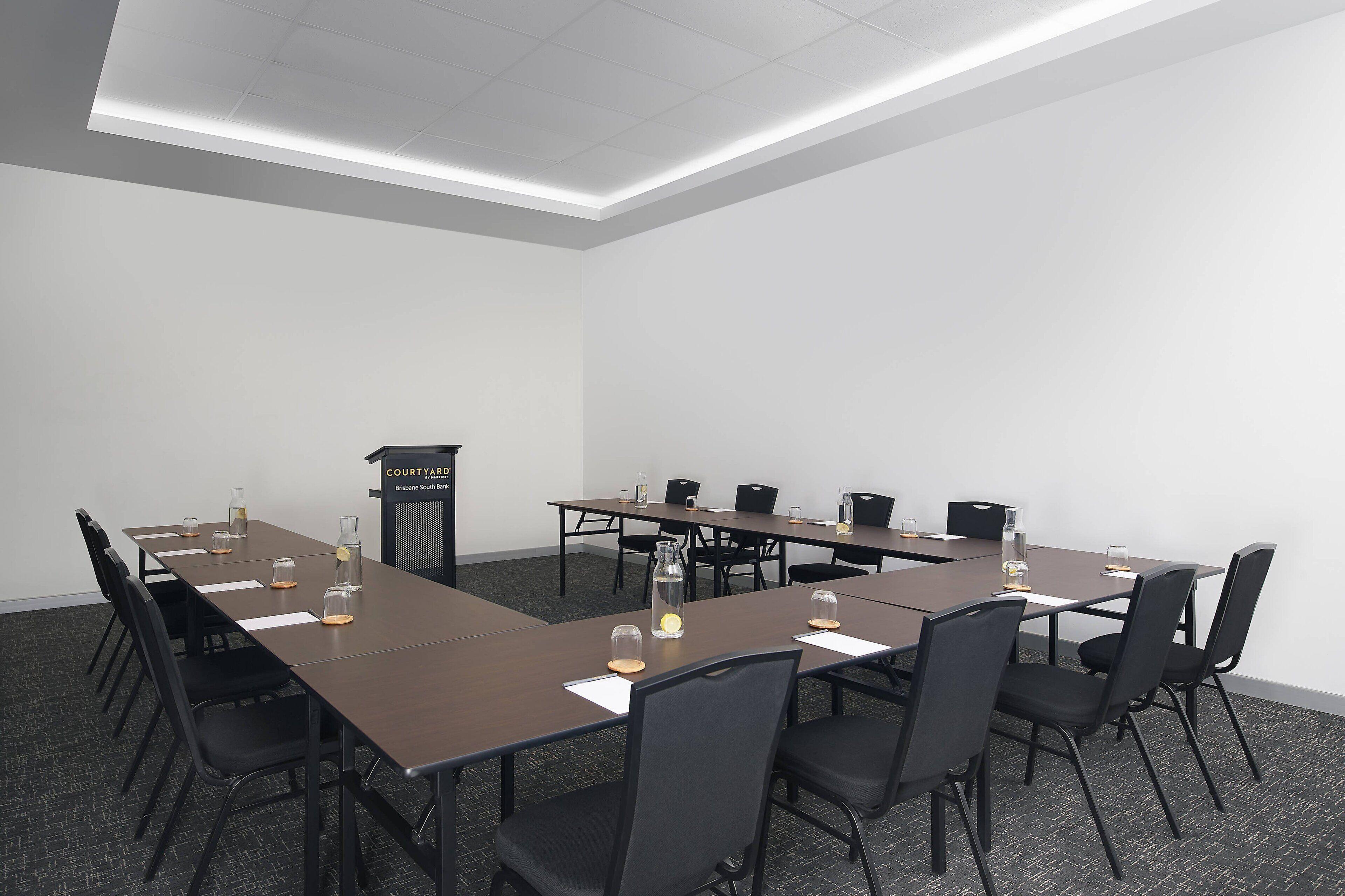 Courtyard By Marriott South Bank 4*