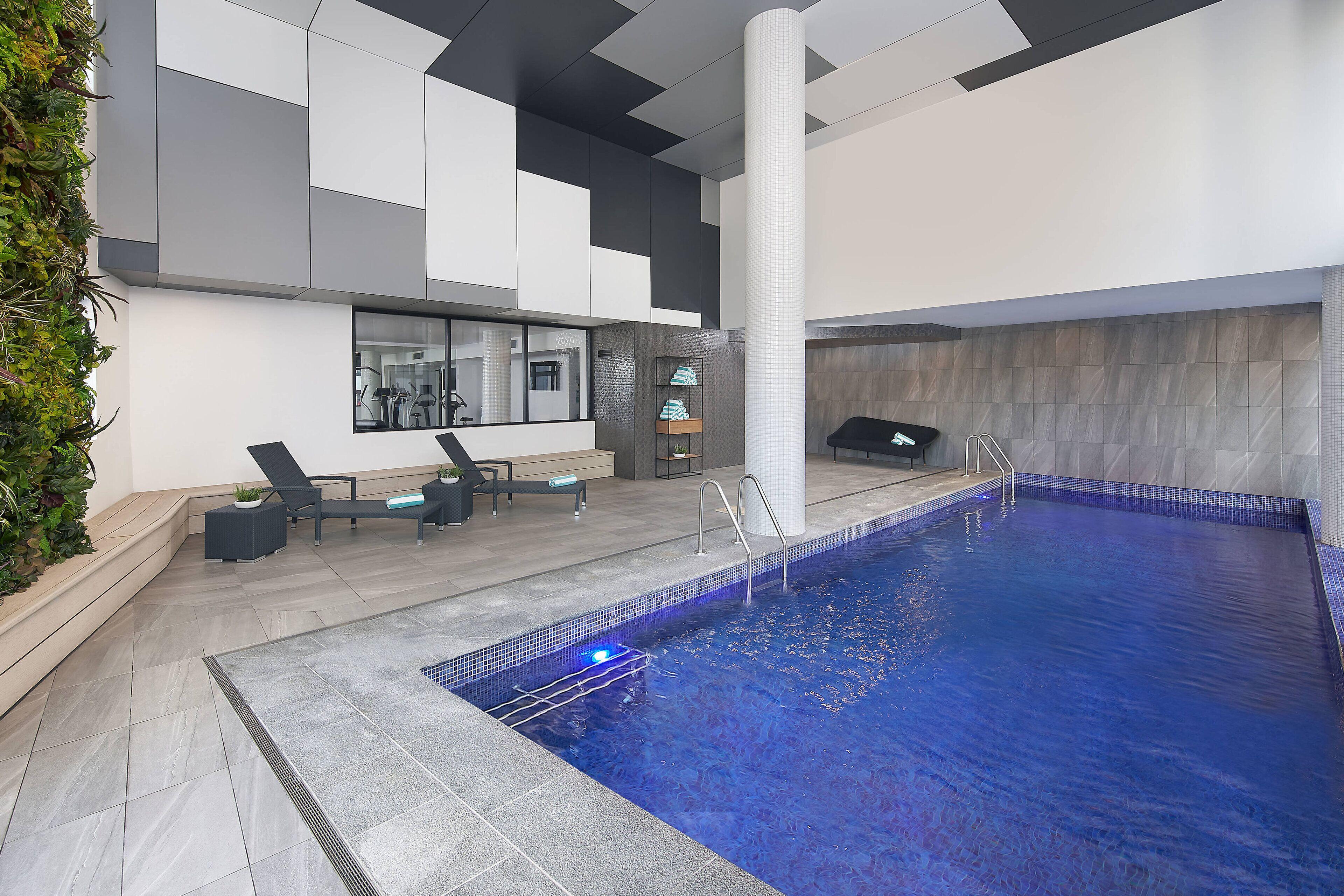 Courtyard By Marriott South Bank 4*
