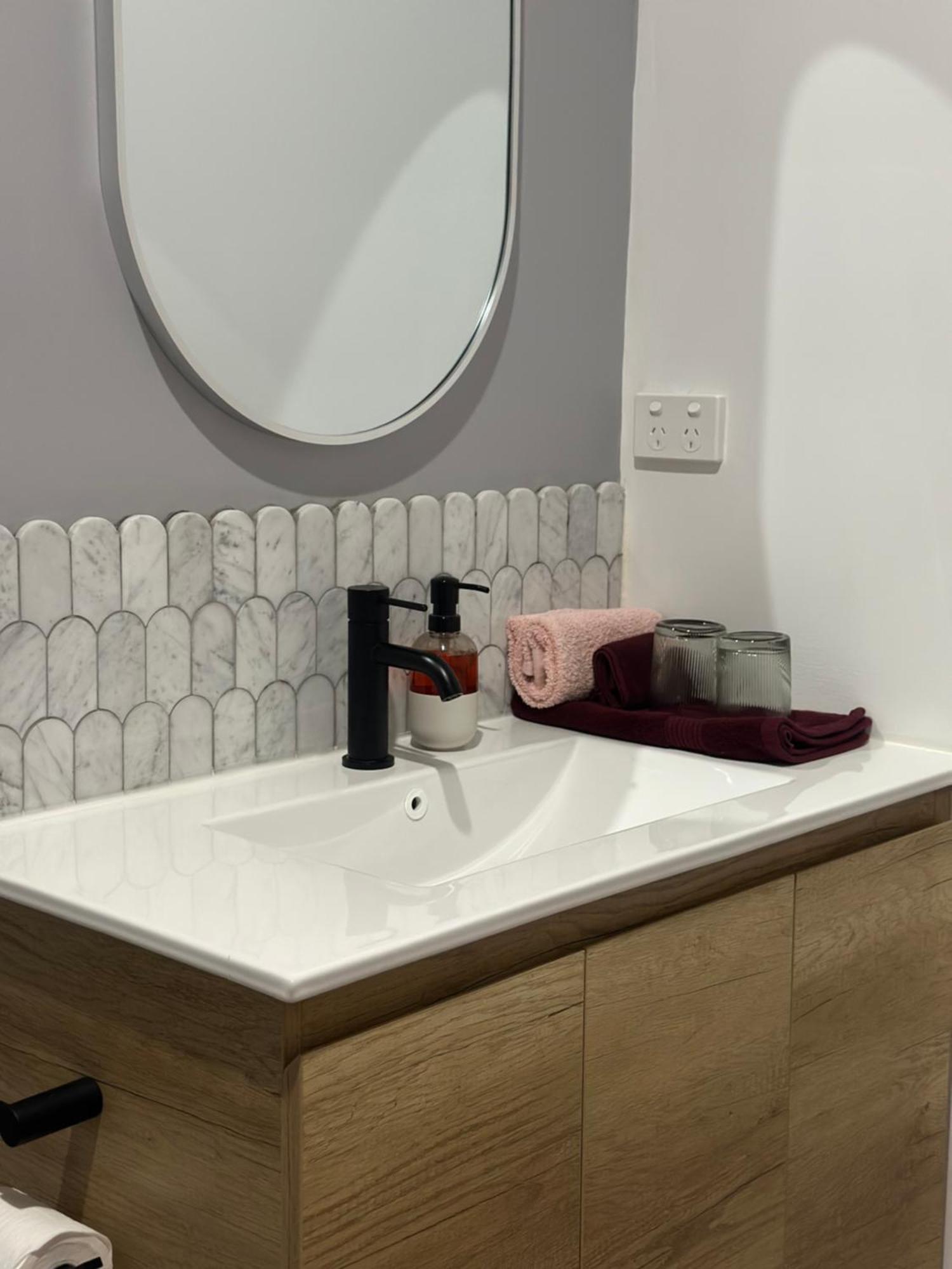 Aurora Self Contained Guest house Brisbane